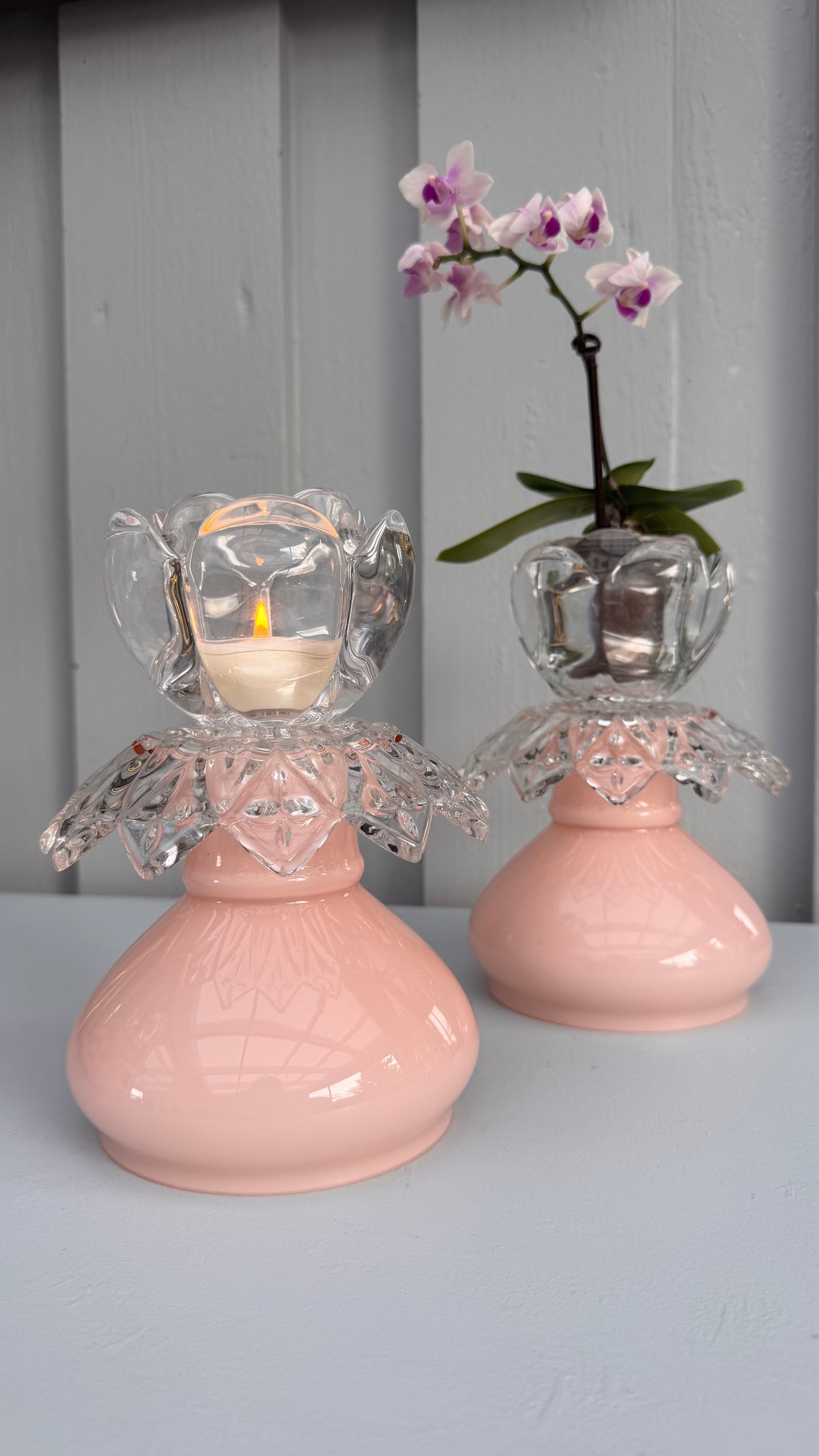 Vintage lysestake i krystall og lyserosa fot liten