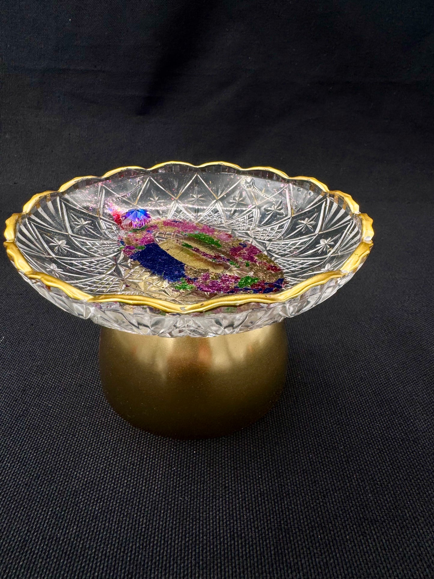 Vulvakunst klart glass og gullkant med fargefest-Vulva diamant