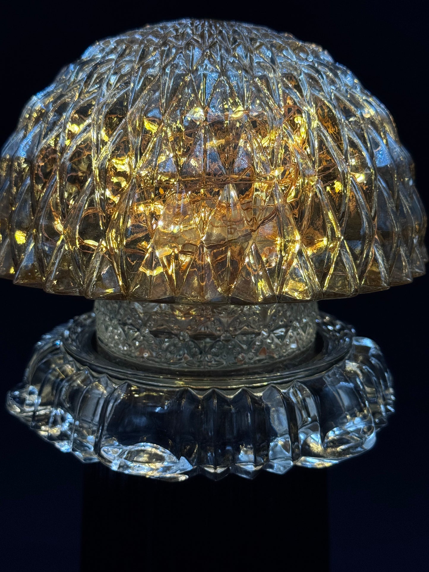 Vintage Diamantlampe med svart fot