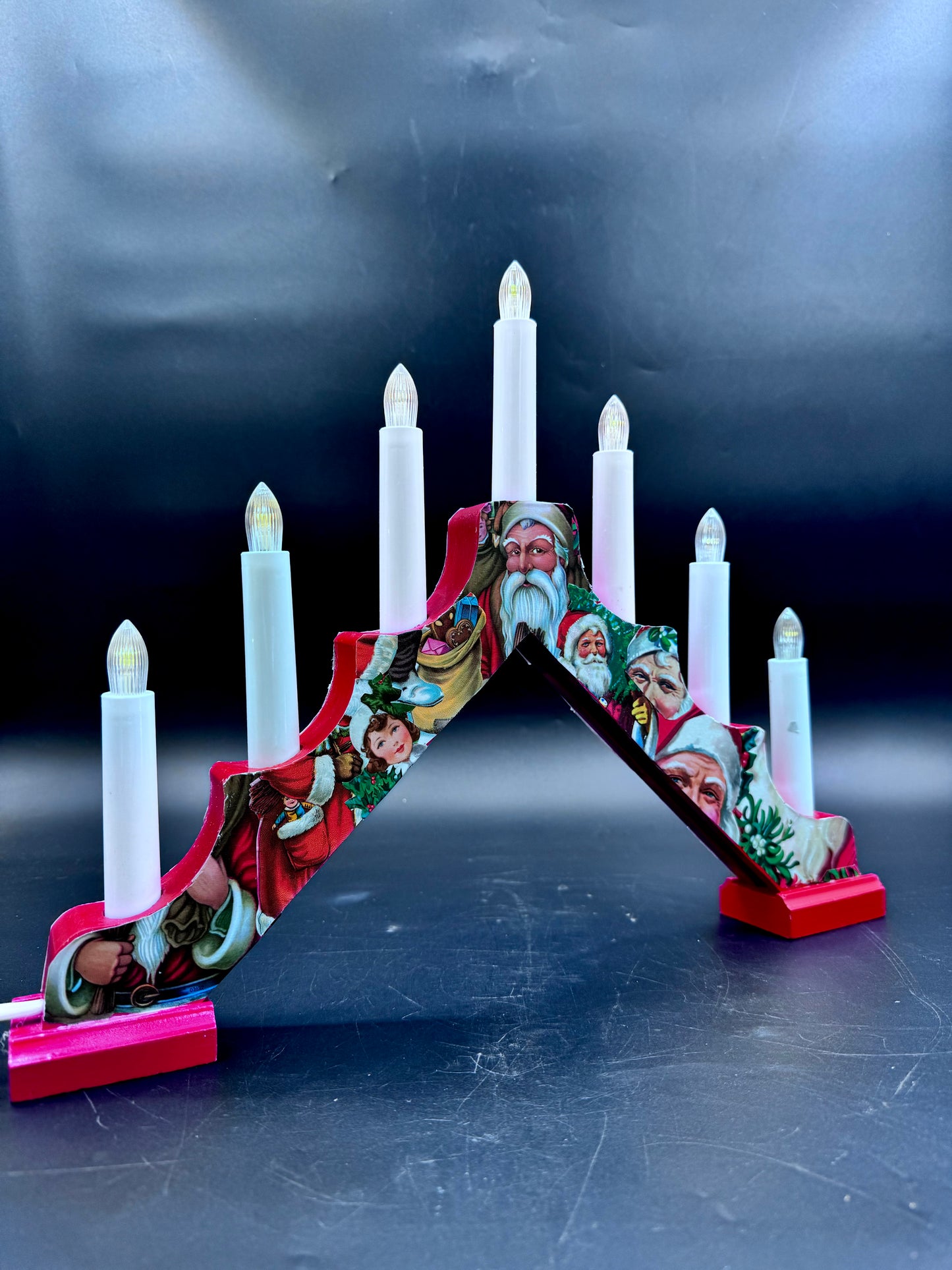 Adventstake med gamle juleglansbilder