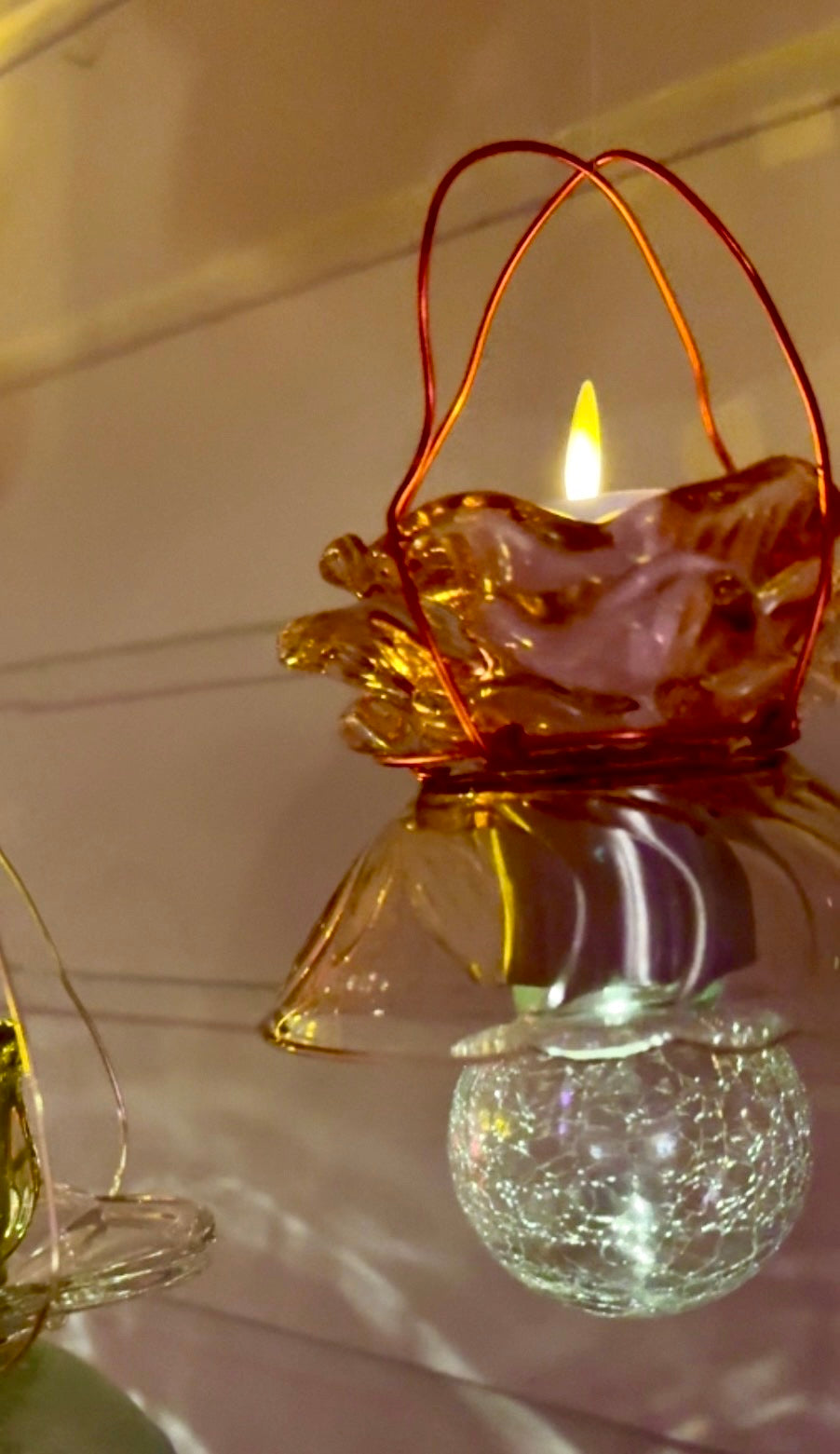 Vintage Solcellelampe hengelykt - rosa rose med rødt feste