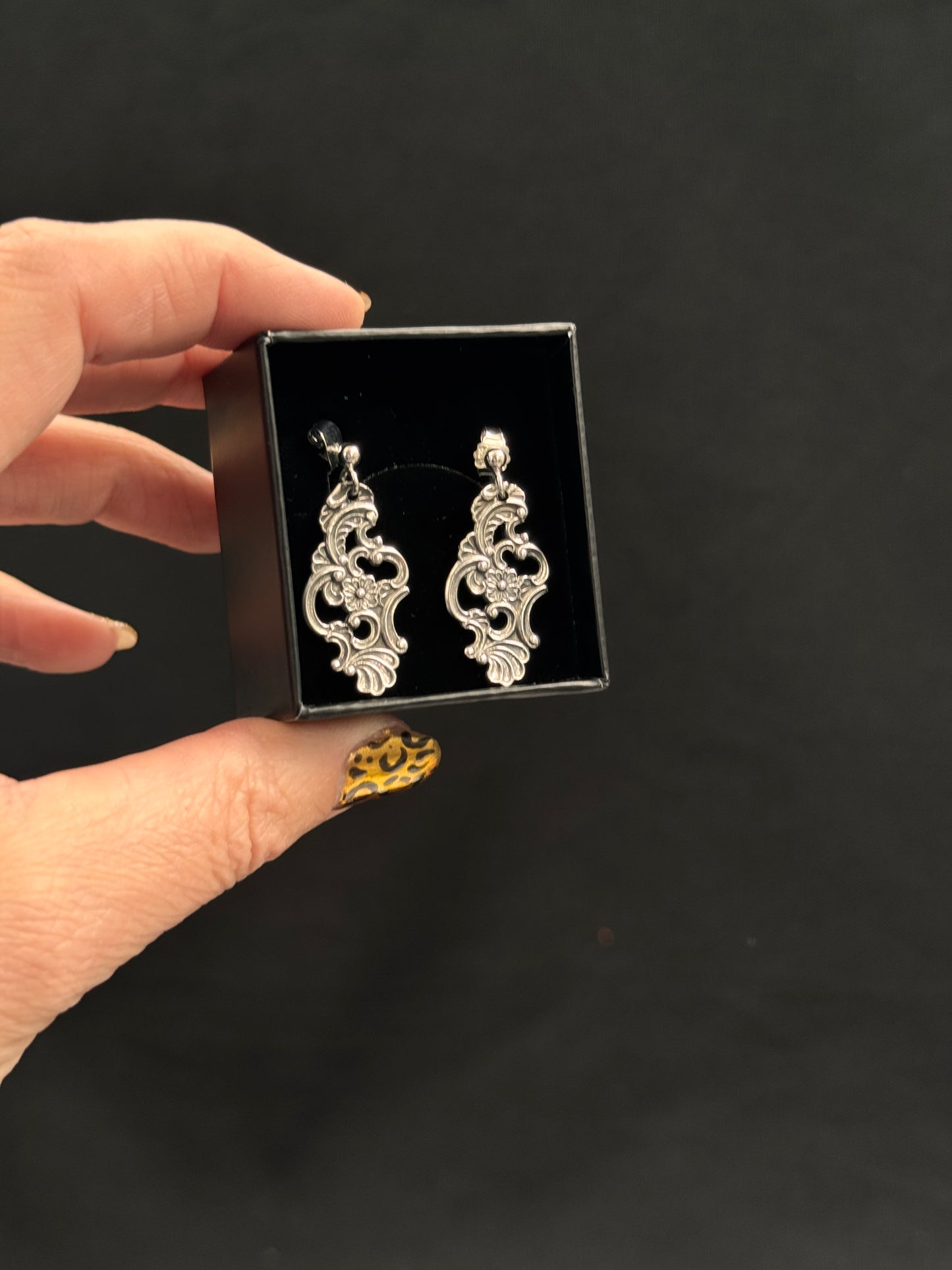 Bestilling! Vintage ringer, ørepynt, skjerfring