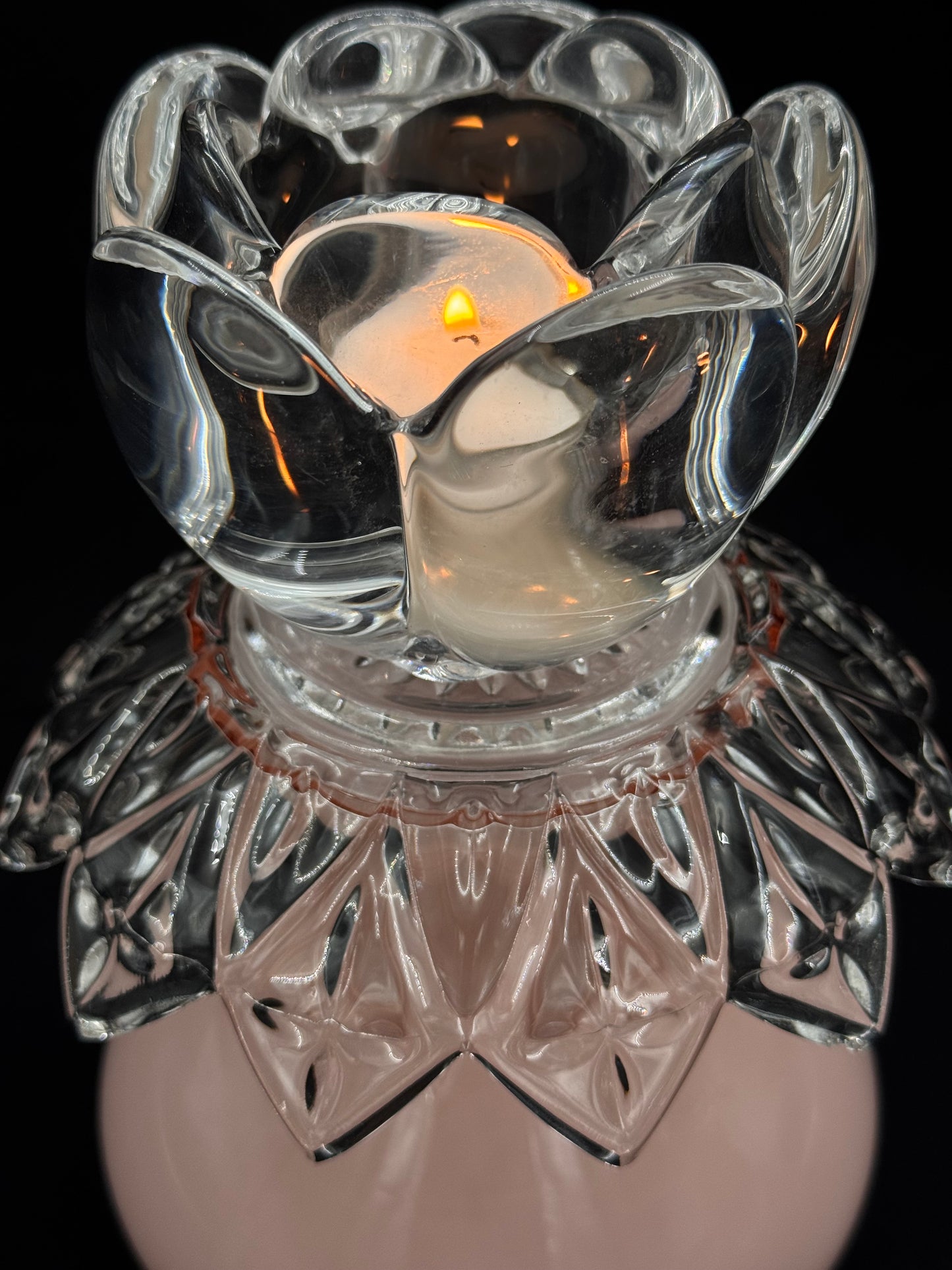 Vintage lysestake i krystall og lyserosa fot liten