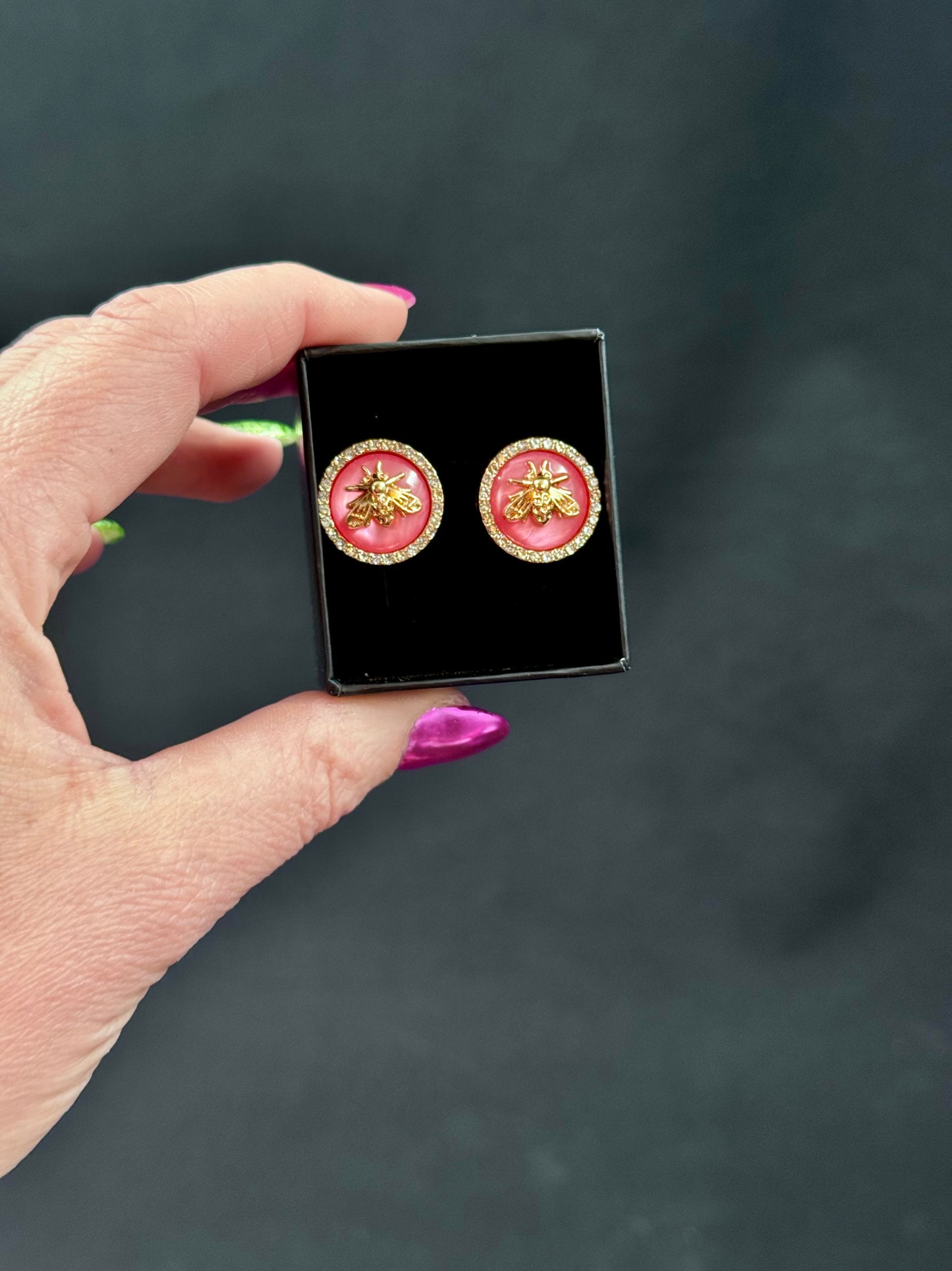 Vintage Gucci øredobber rosa med insekt i gull