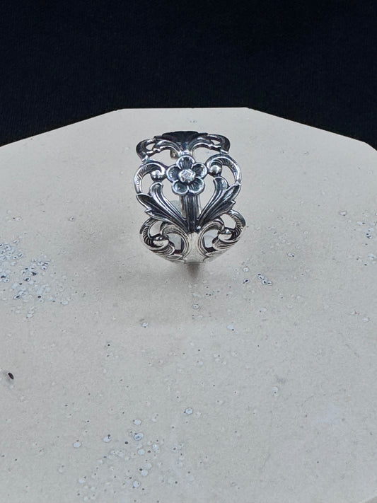 Vintage Sølvring «Viking rose» str 64