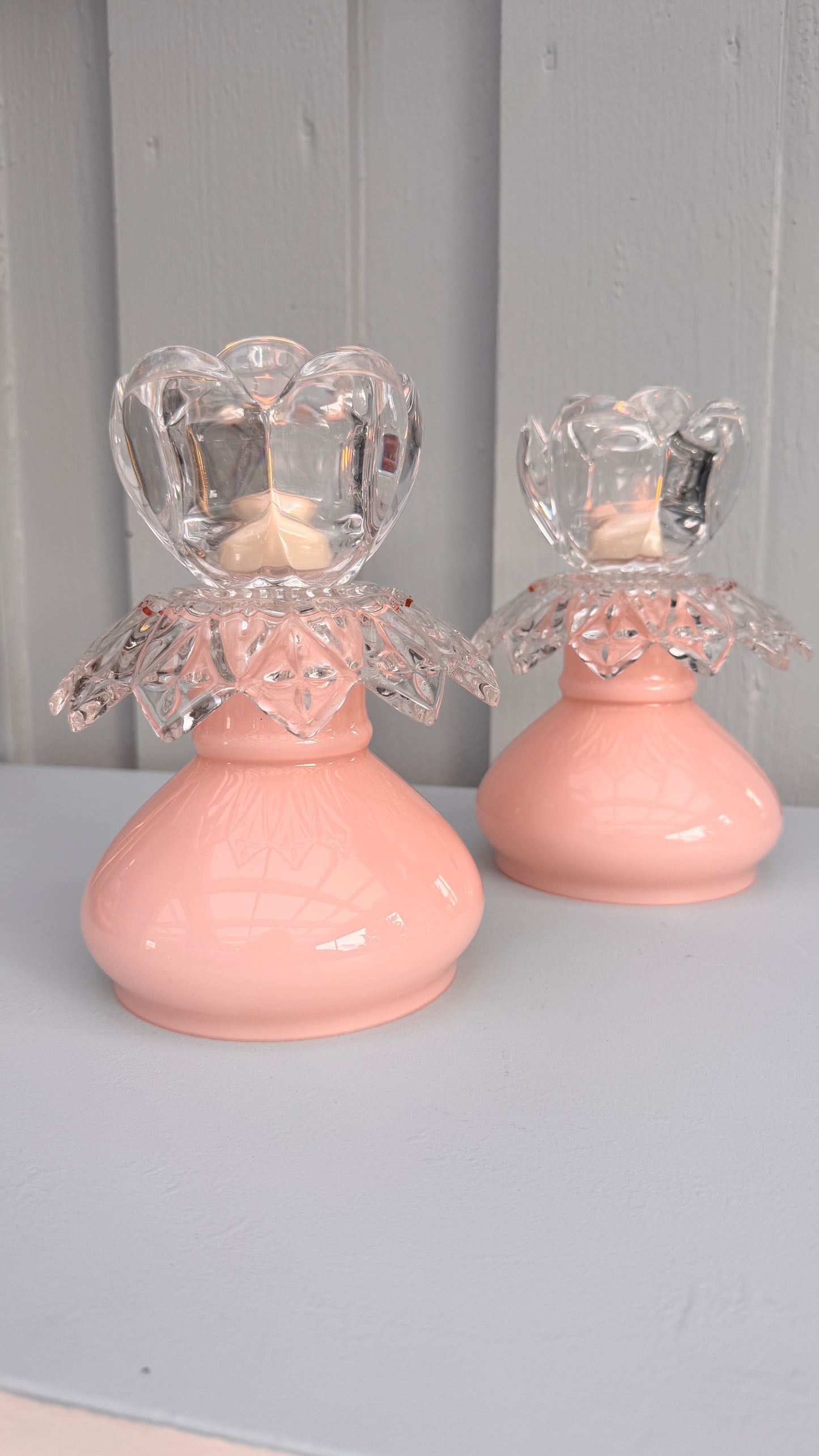 Vintage lysestake i krystall og lyserosa fot liten