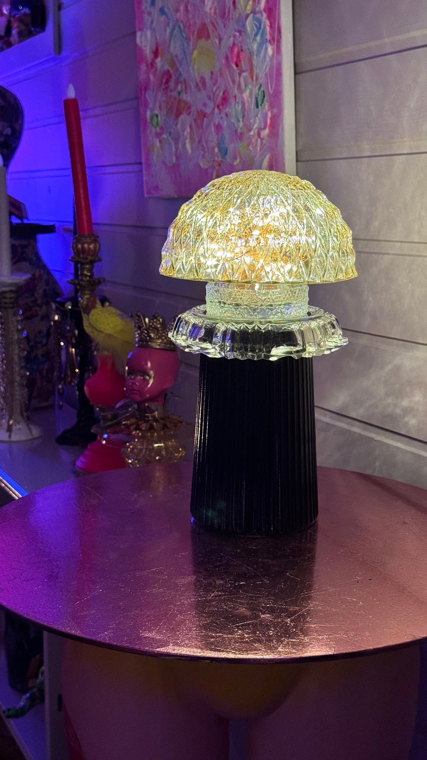 Vintage Diamantlampe med svart fot