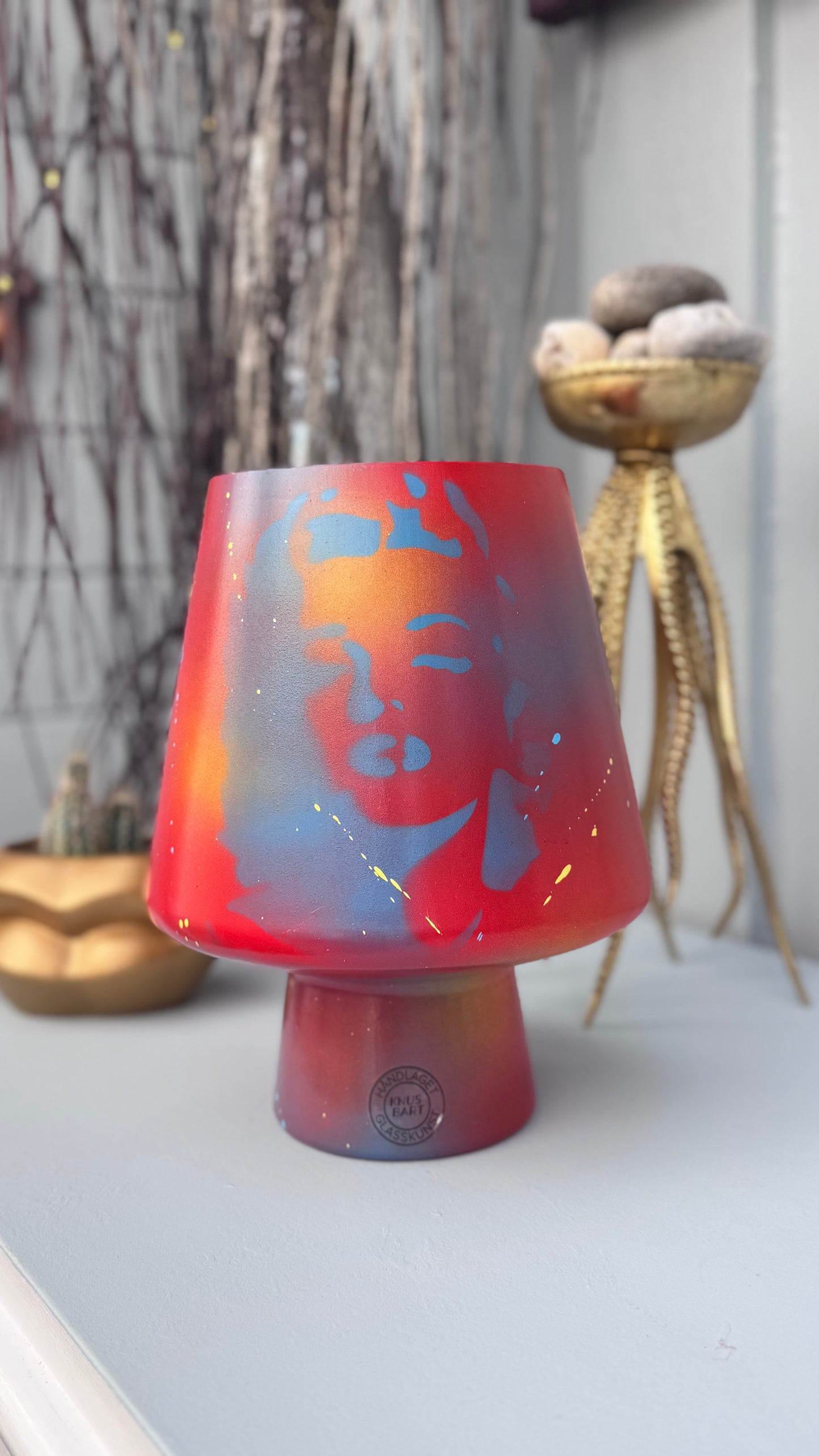 Popart Marilyn Monroe Vase i rødt og blå