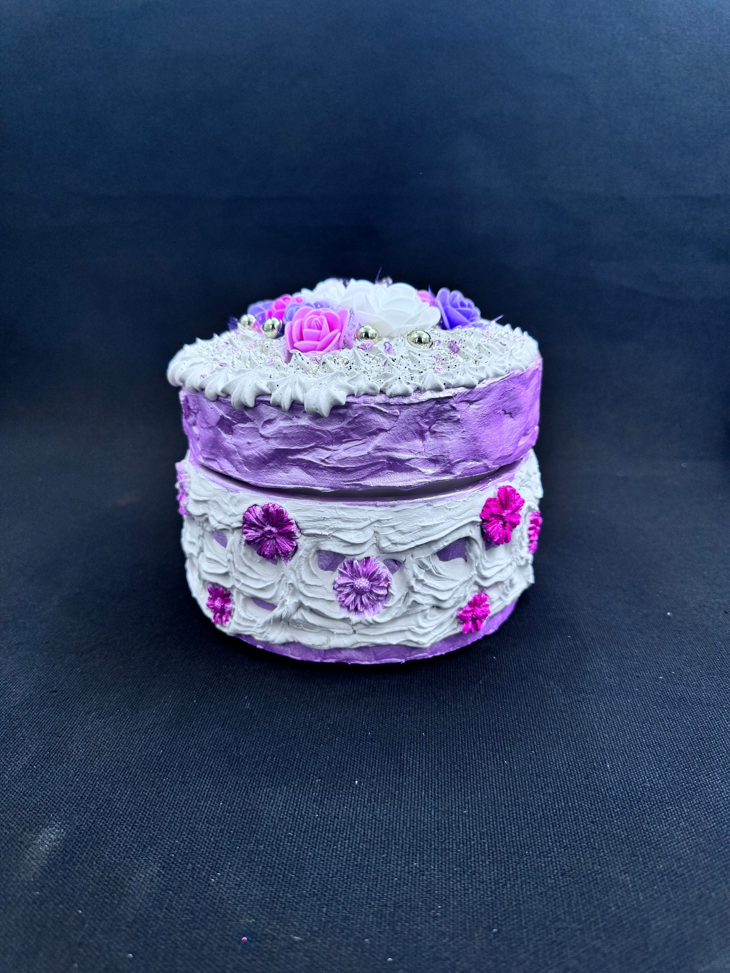 Bestilling! Stor kake og et kakestykke