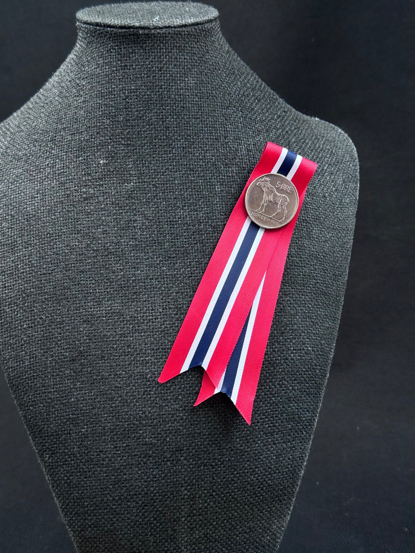 Bestilling! 3 Vintage 17 Mai sløyfe- Gammel 5 øring Elg Kobber