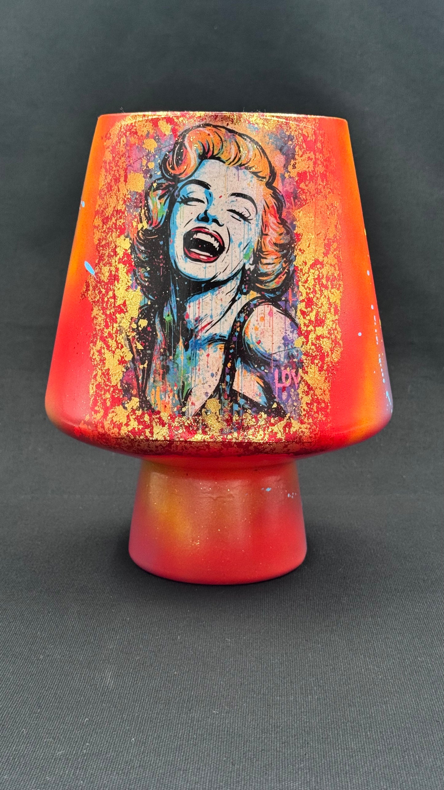 Popart Marilyn Monroe Vase i rødt og blå