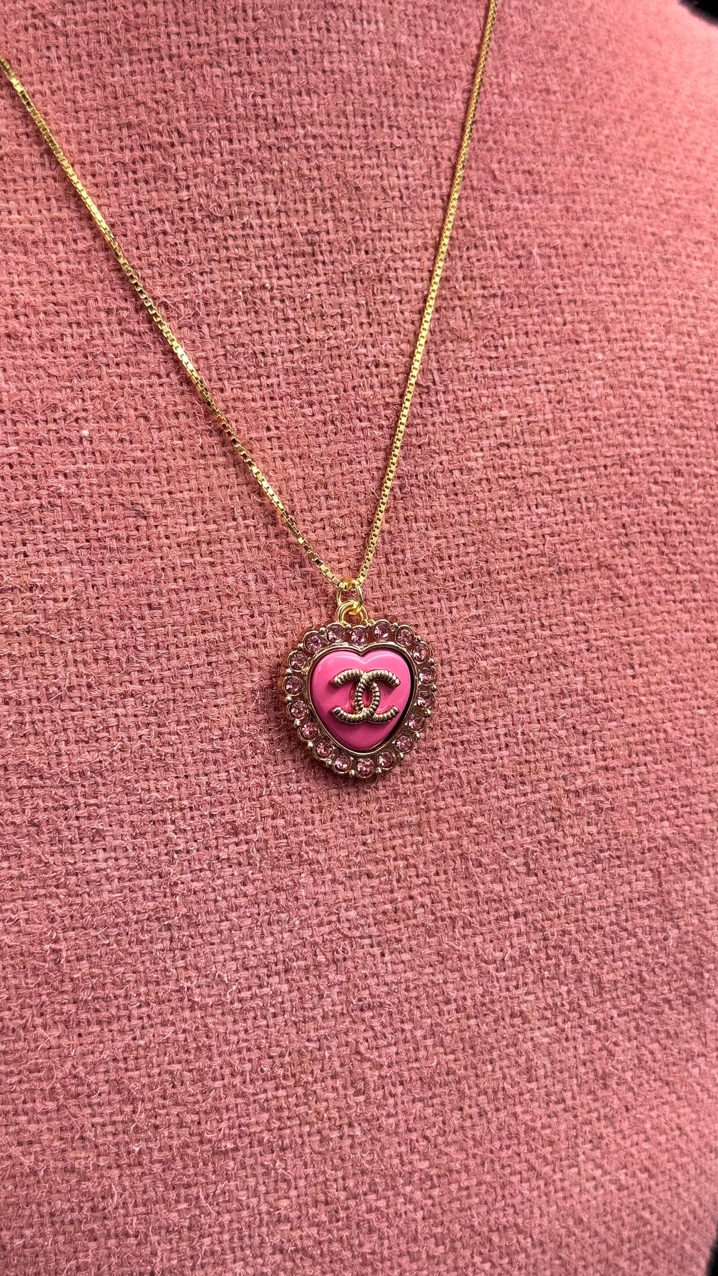 Vintage Chanel smykke gull og rosa hjerte og rosa diamanter