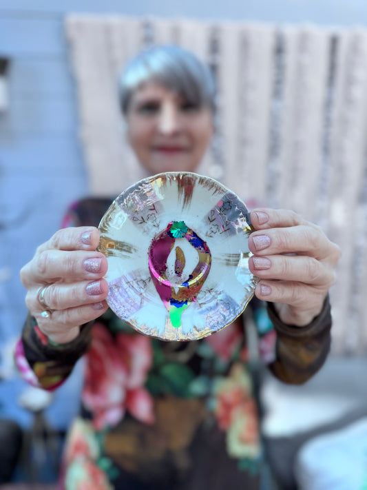 Vulvakunst med isblå og gull med fargefest-Vulva blå blomsterdiamant