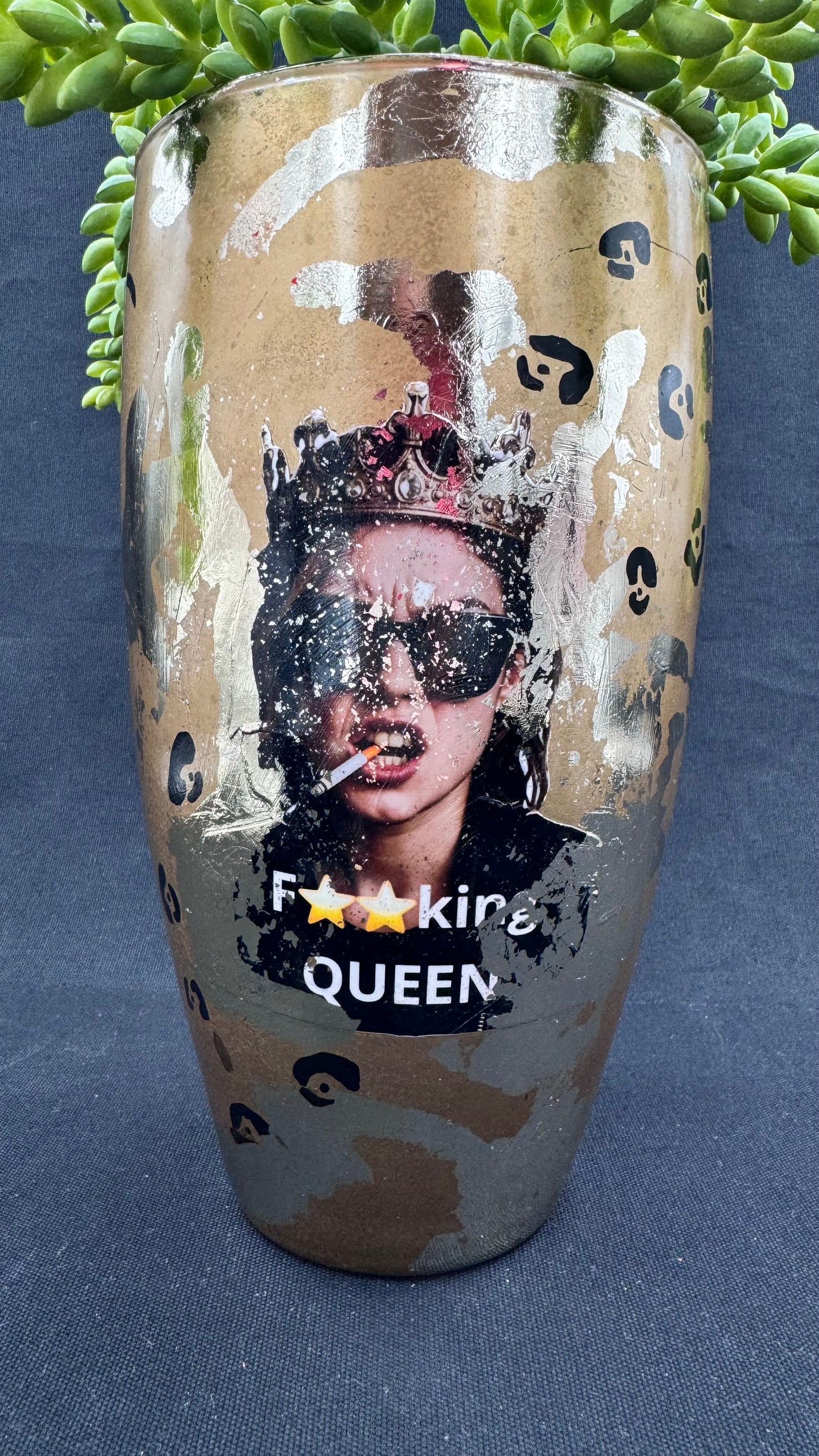 F🌟🌟king Queen Vase