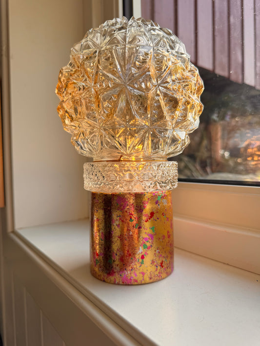 Vintage Batterilampe med multicolor fot og vintage kuppel