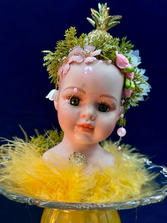 Vintage dukke på fat «Tropisk prinsesse»