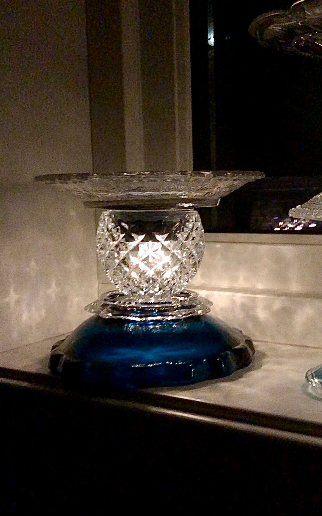 Mini Solcellelampe blå fot og glassfat