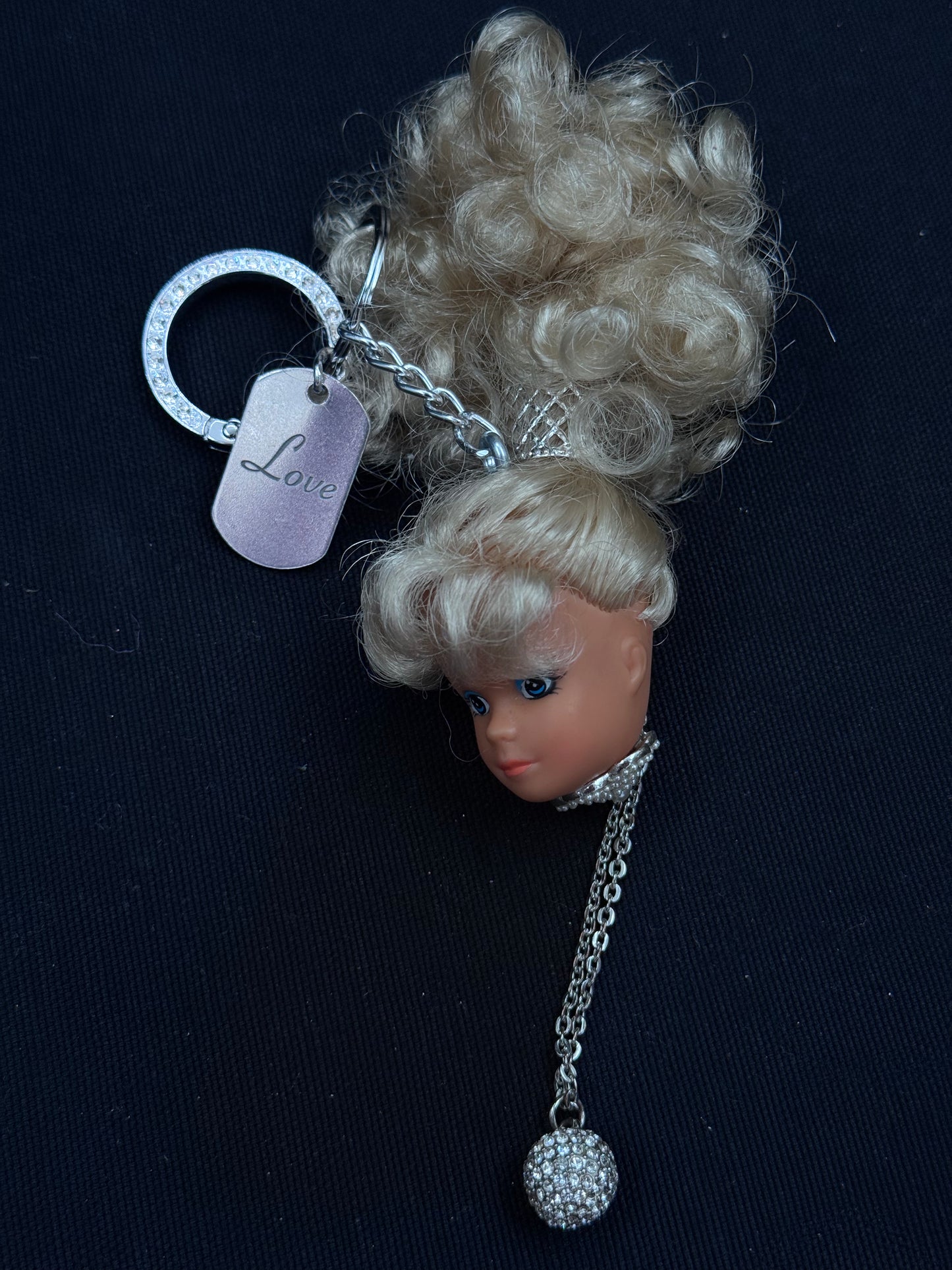 Vintage Barbie sølv. Lasergravering «Love»