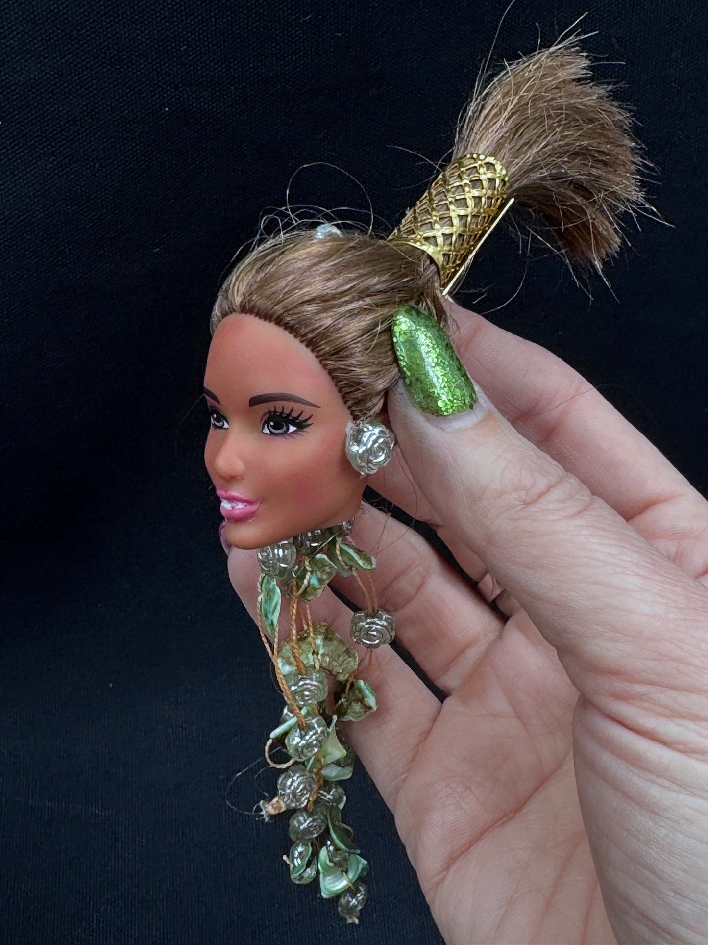 Vintage Barbie gull. Lasergravering «bitch please»
