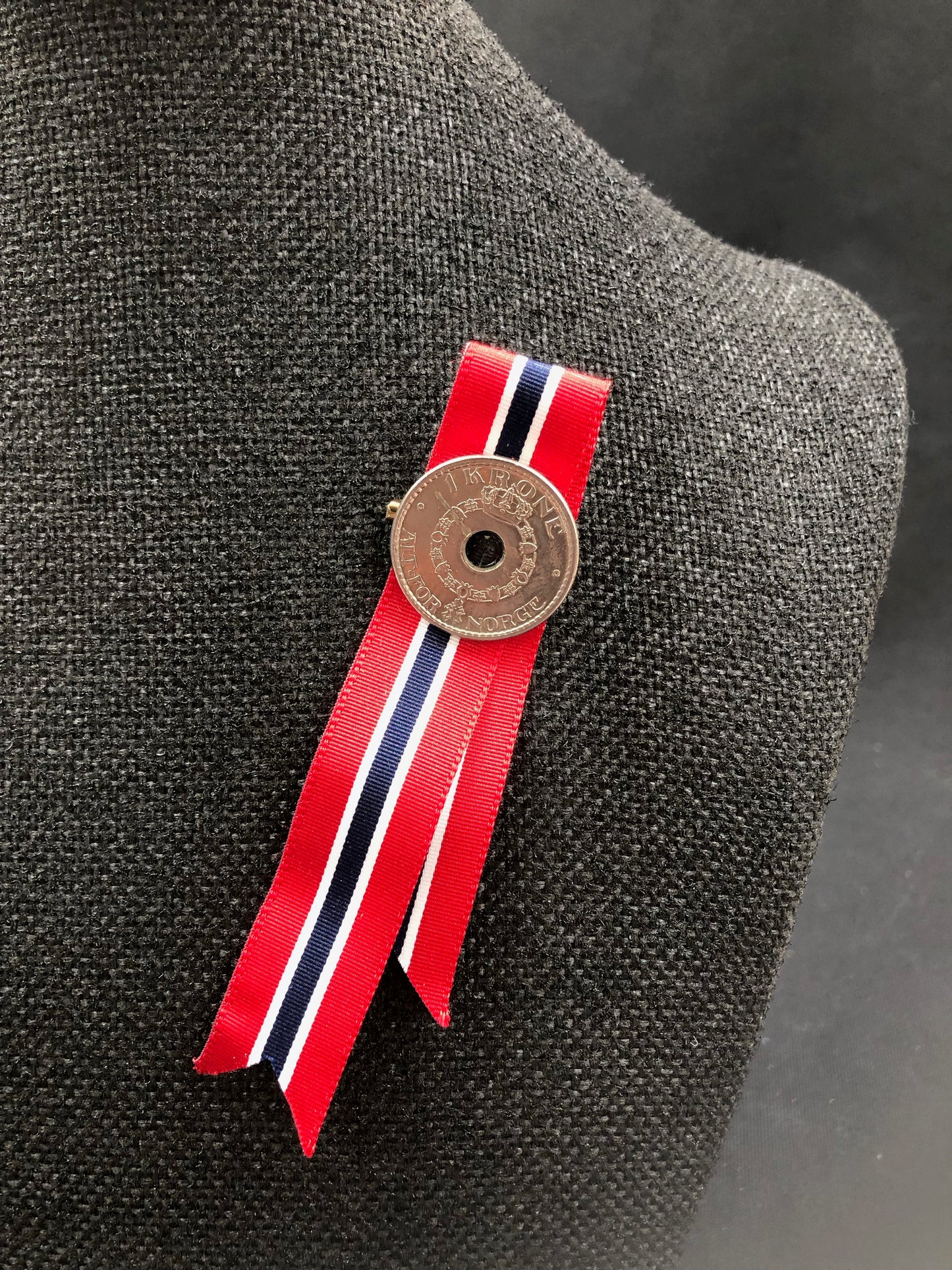 Vintage 17 Mai sløyfe - 1 krone Kong Håkon «Alt for Norge»