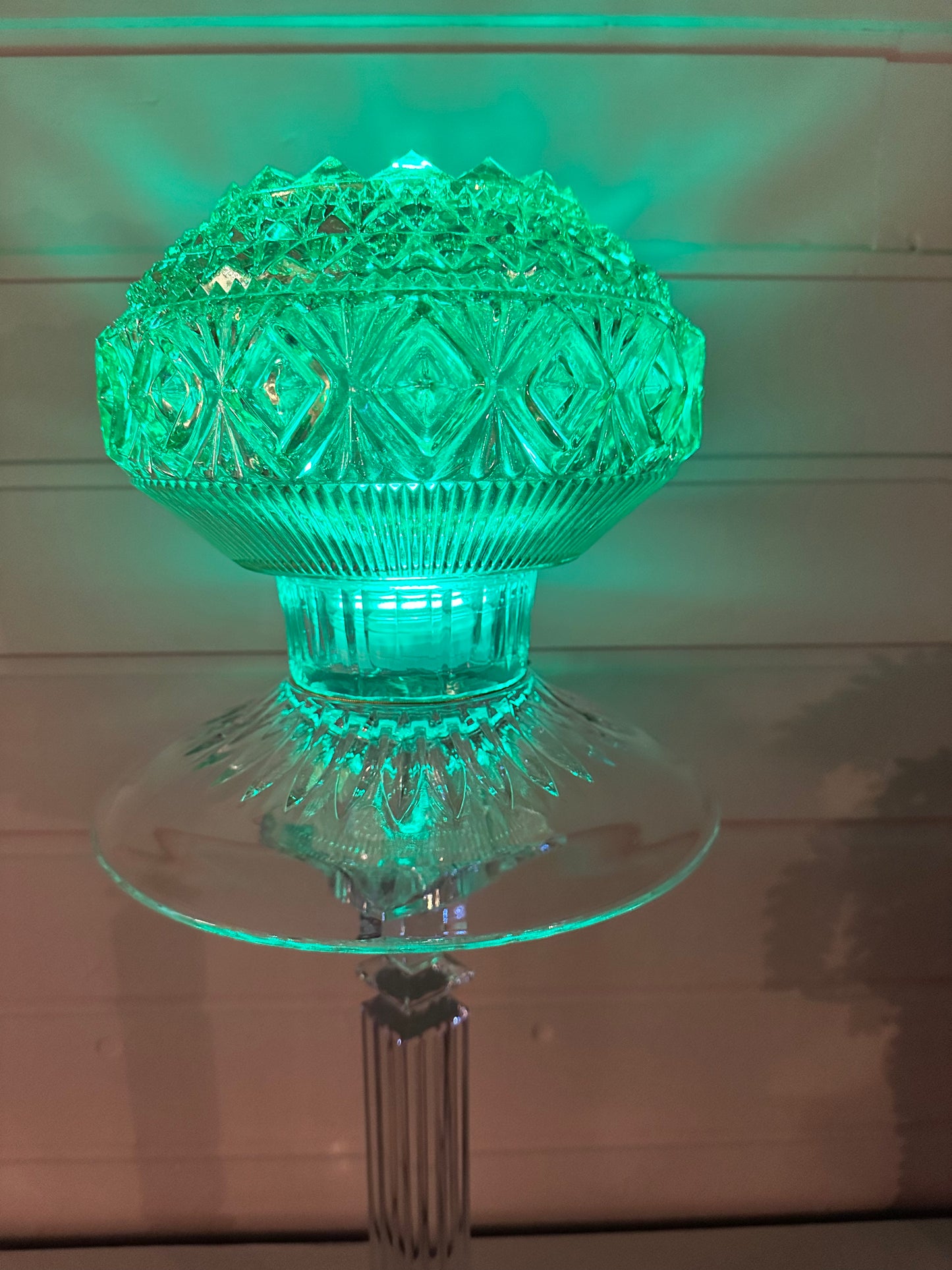 Majestetisk Diamantlampe i krystall og champagnefarge