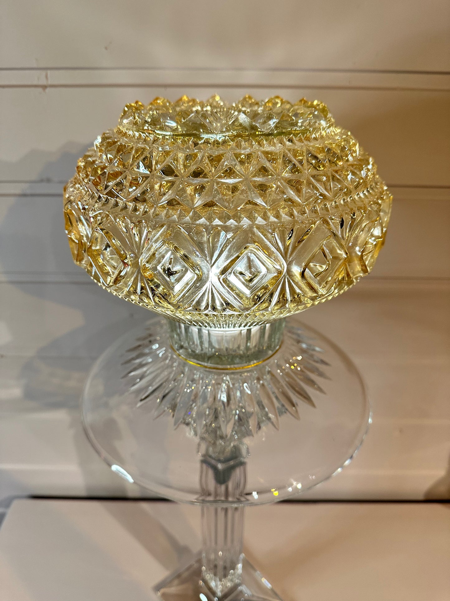 Majestetisk Diamantlampe i krystall og champagnefarge