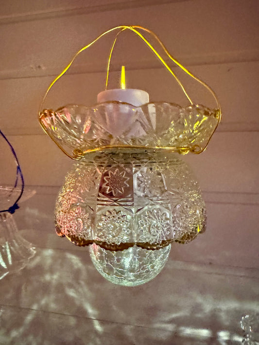 Vintage Solcellelampe hengelykt - klart glass og gulldetaljer