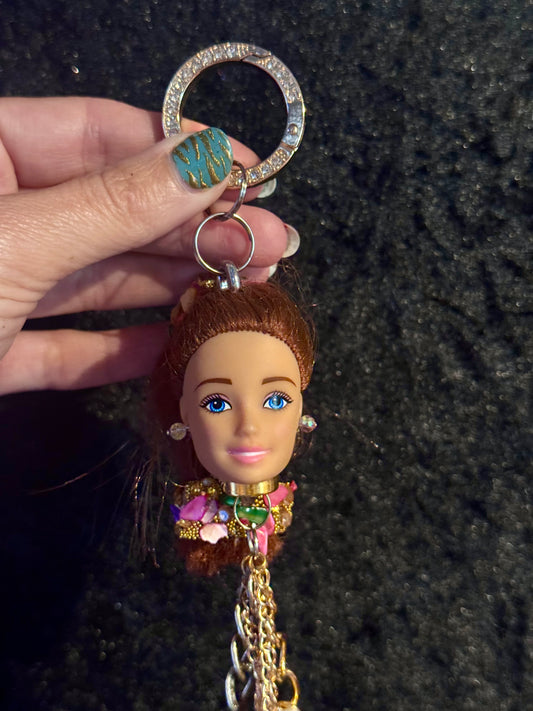 Vintage Barbie veskepynt «Rødhåret med fargerikt hårbånd»