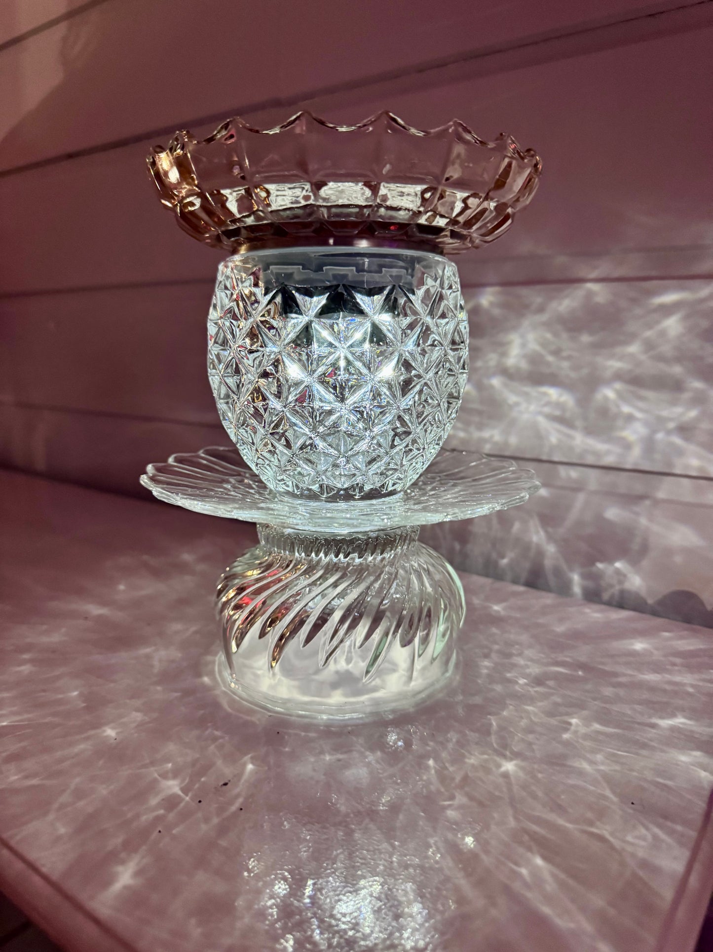 Vintage solcellelampe klart glass og rosa glassfat