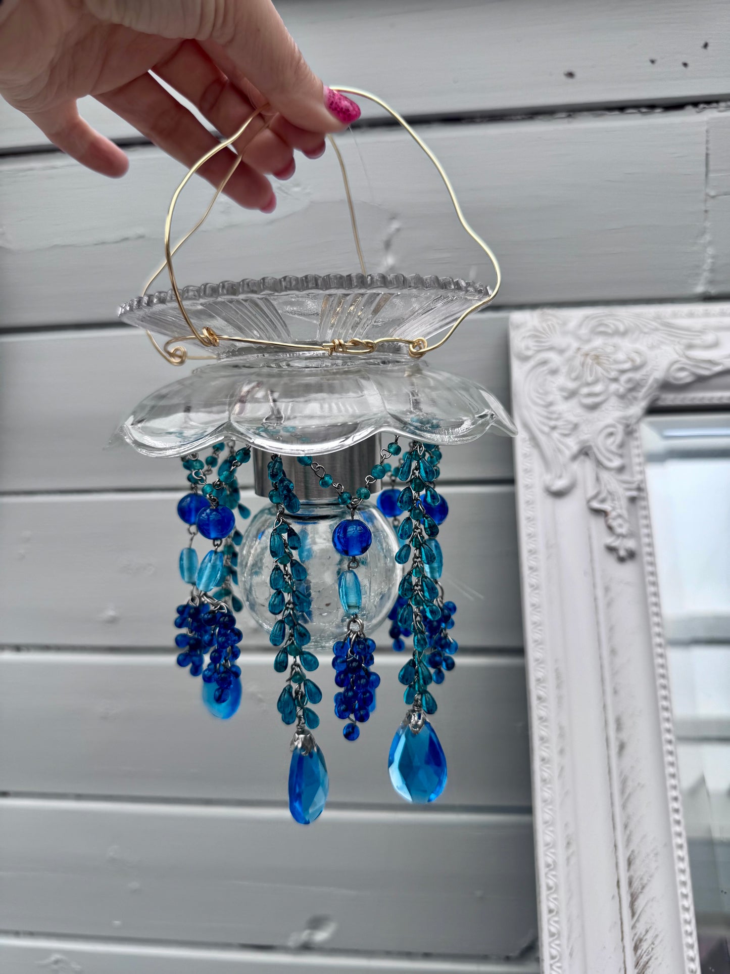 Vintage Solcellelampe hengelykt - klart glass og prismer i blått