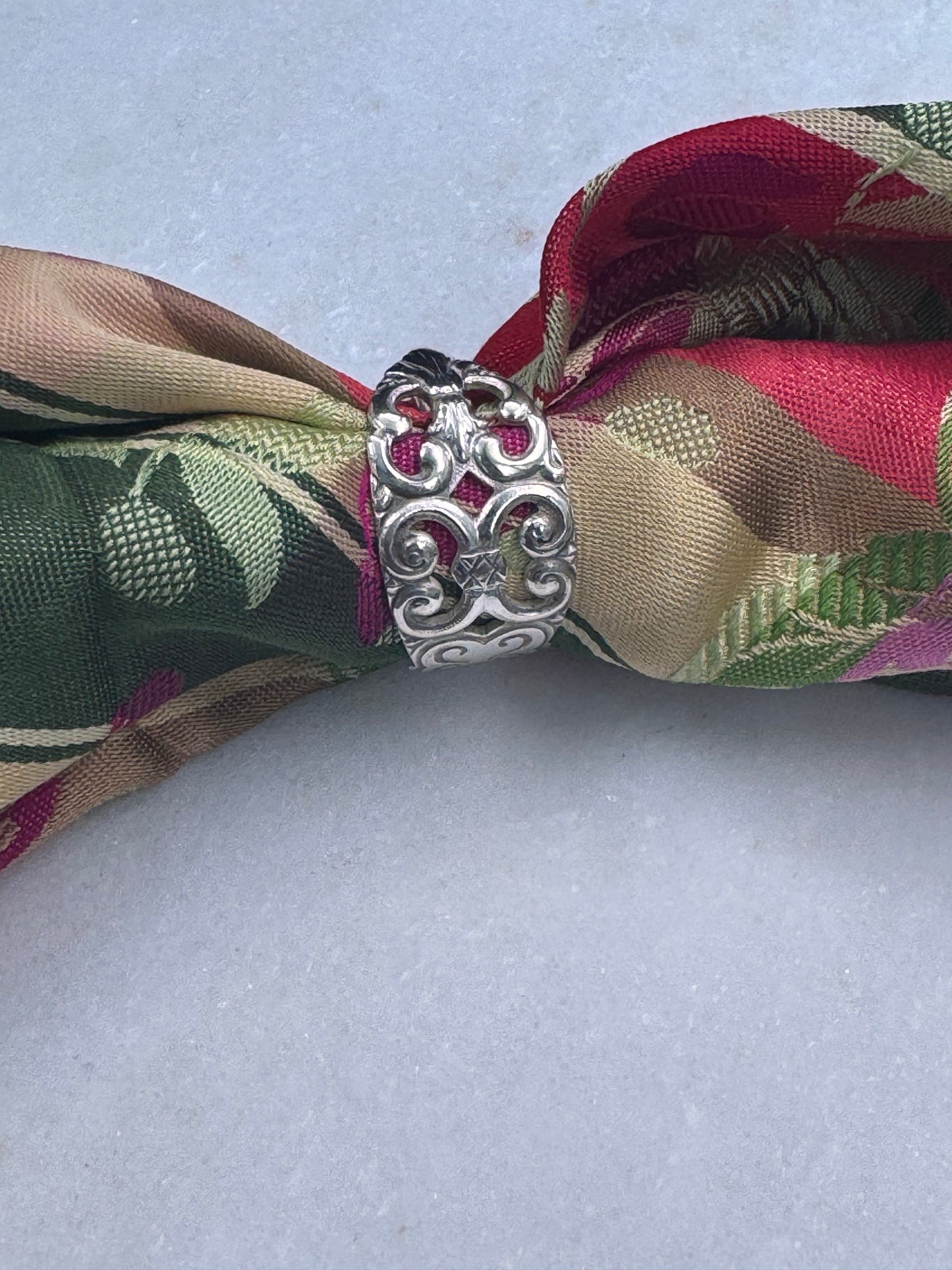 Vintage Skjerfring «Finse» stor oksidert