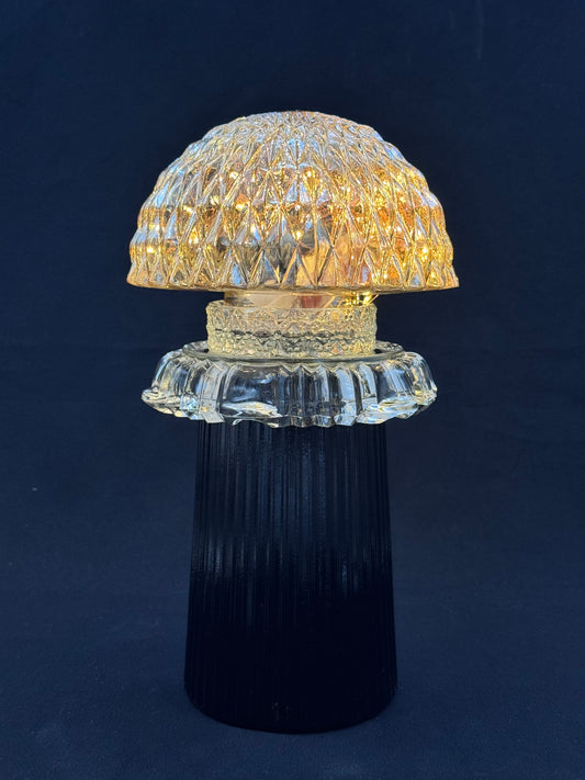 Vintage Diamantlampe med svart fot