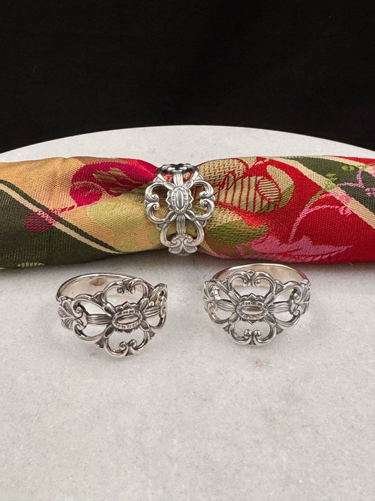 Bestilling / reservert! 3 skjerfringer Anne