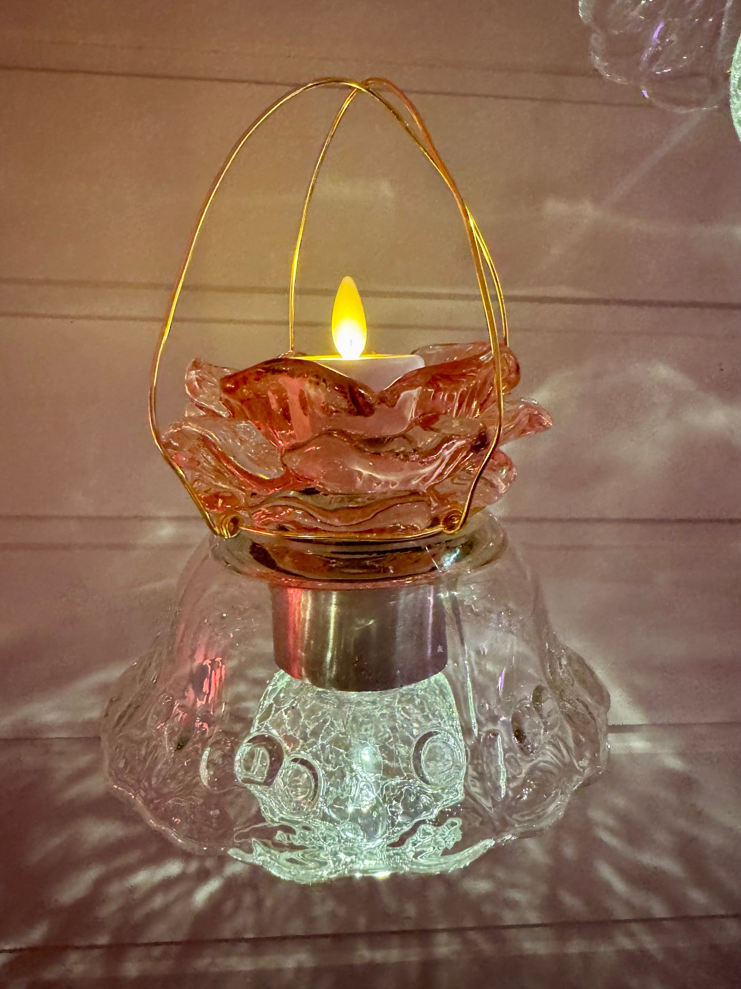 Vintage Solcellelampe hengelykt - rosa rose med gull feste