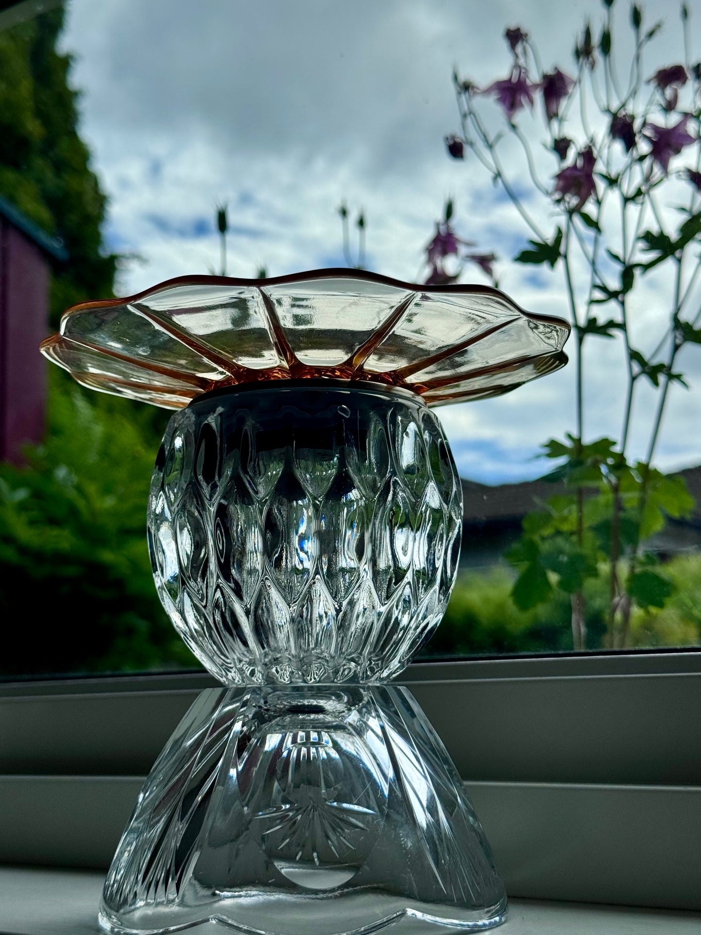 Vintage solcellelampe krystall skål og oransje pressglassfat