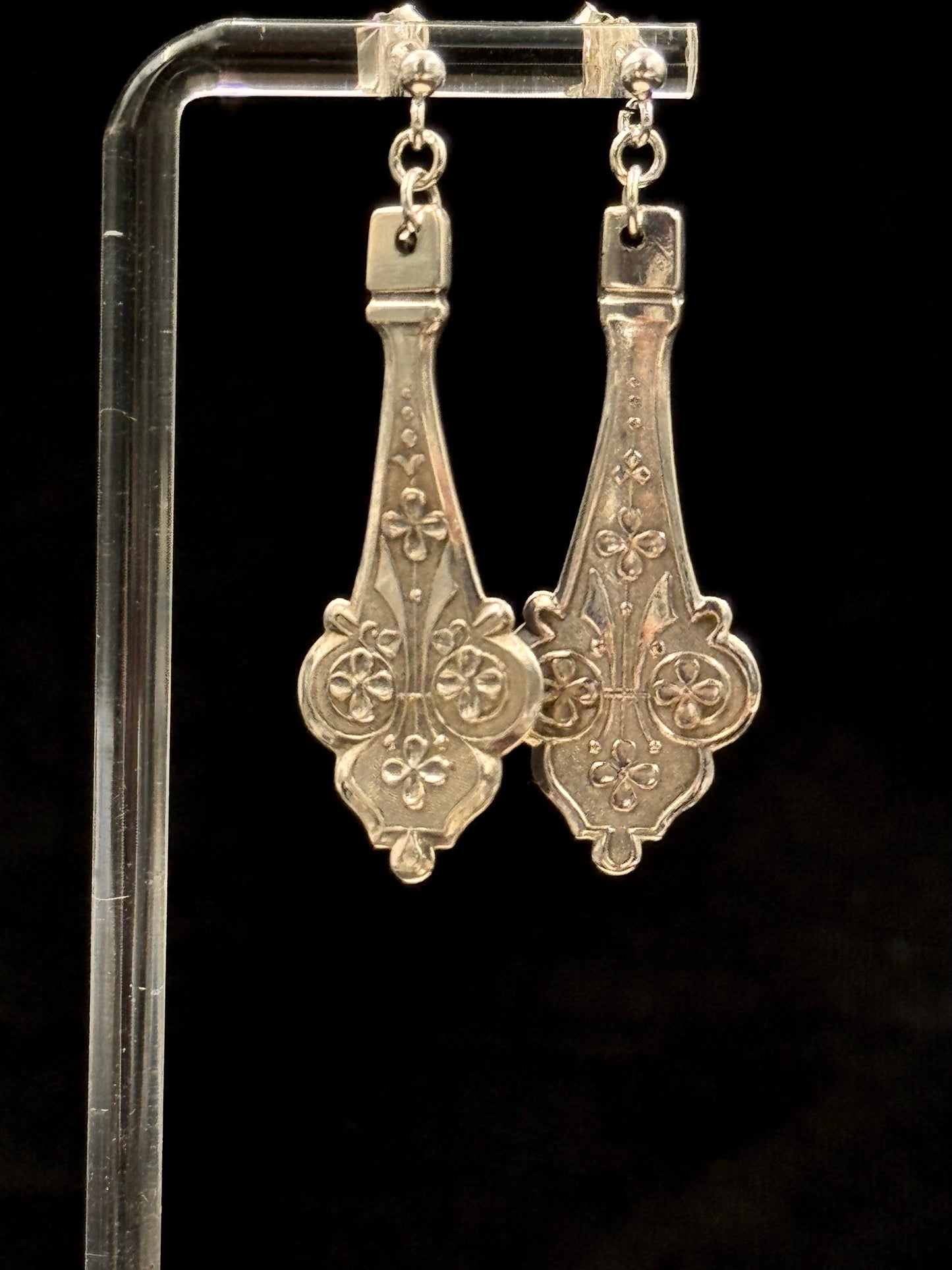 Vintage øredobb i sølvmønster «antikk» med blomster