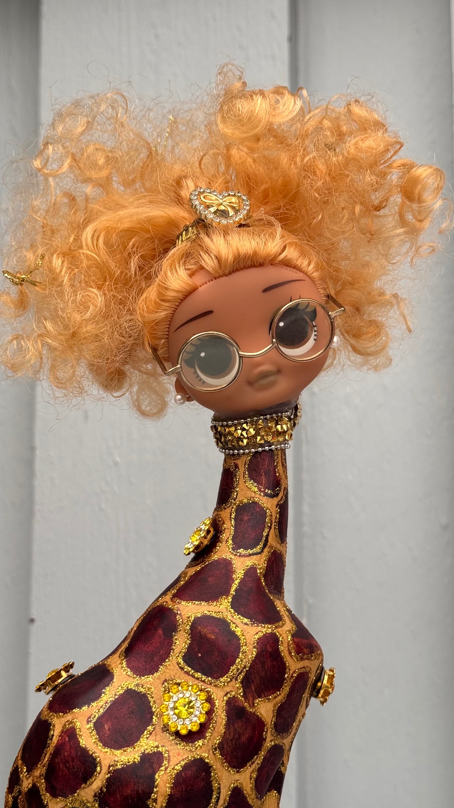 Vintage Sjiraff med LOL dukkehodet