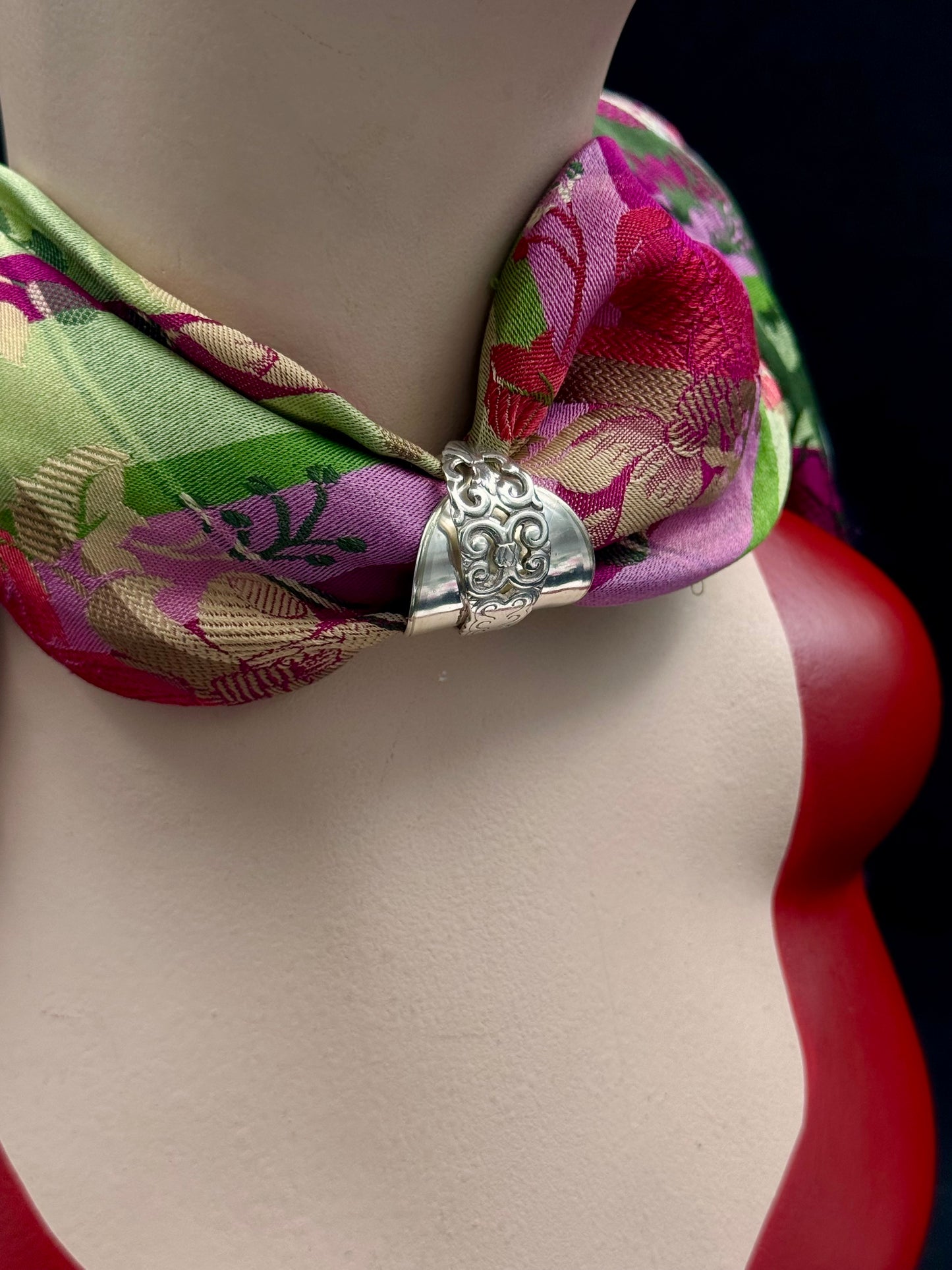 Vintage Skjerfring «Finse» statement