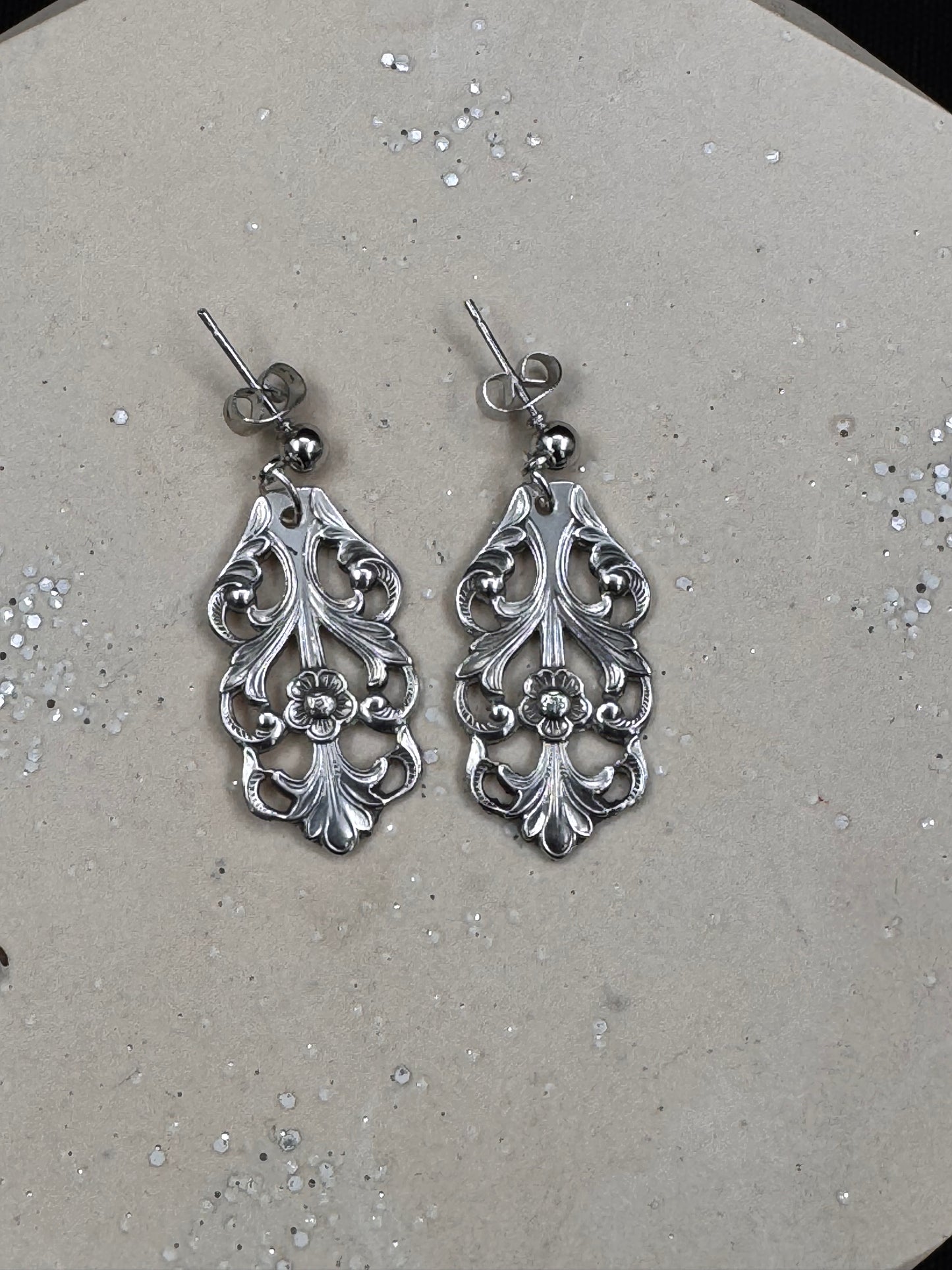 Vintage øredobber «Vikingrose» med ørestift