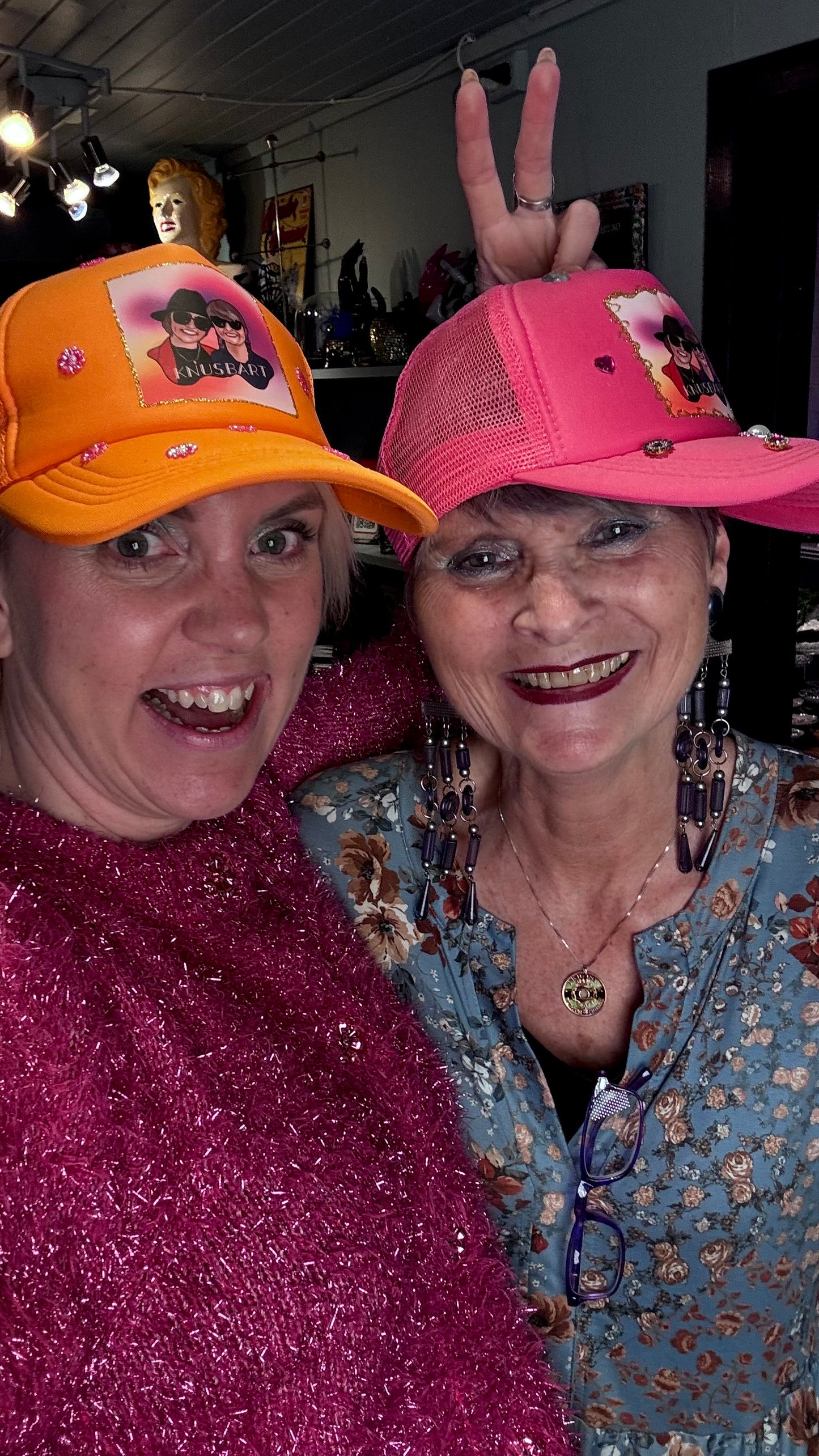 Special Edition Sassy Caps Rosa