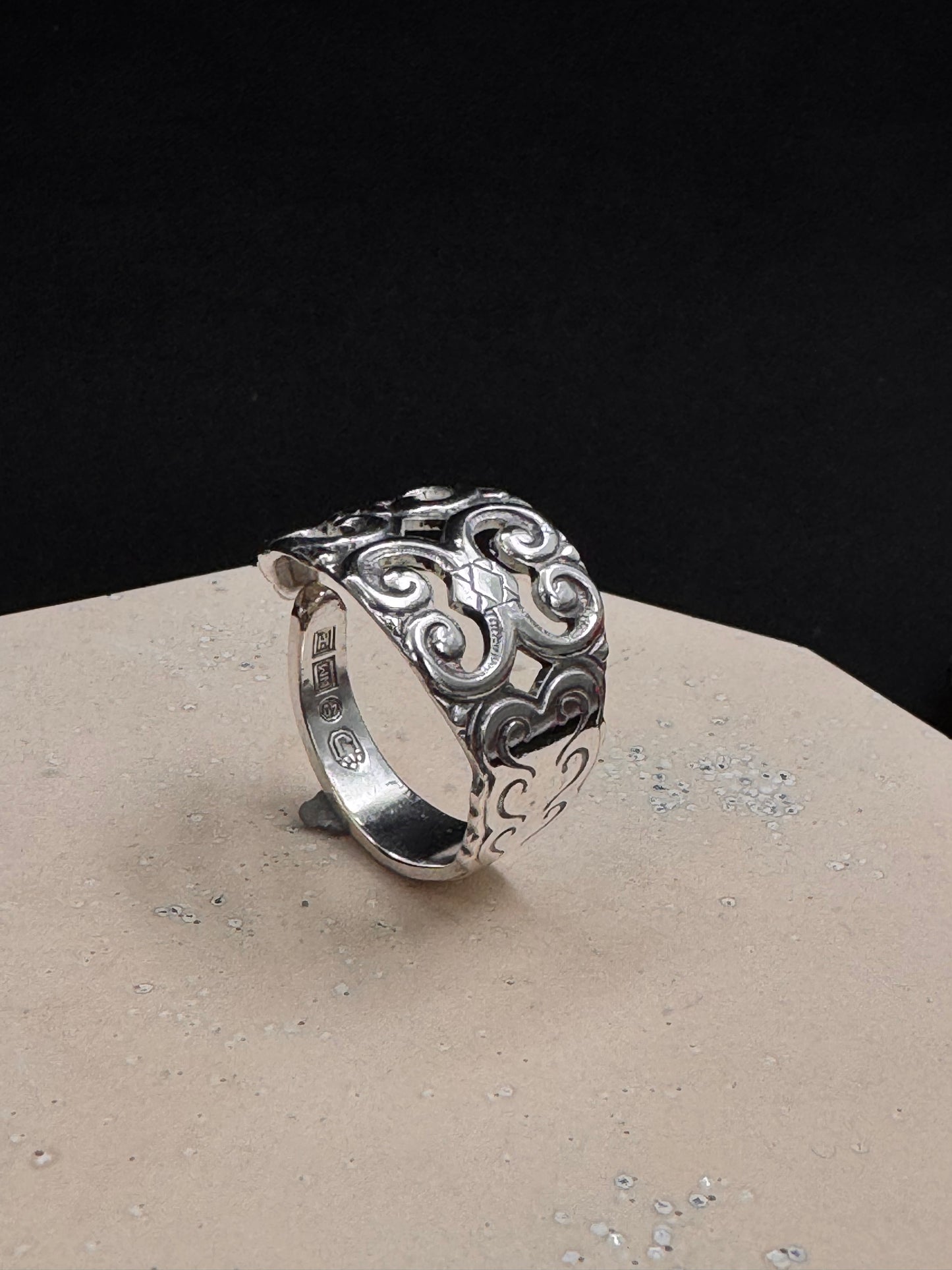 Vintage Skjerfring «Finse» stor oksidert