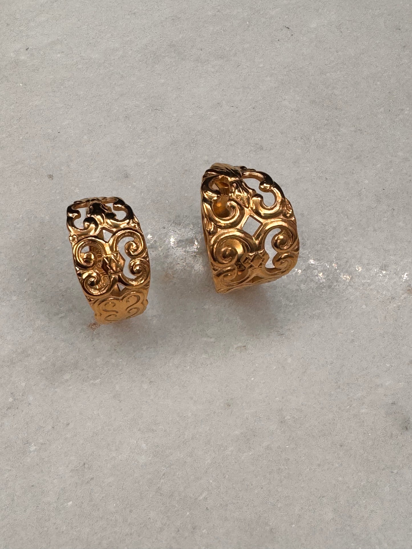 Vintage Skjerfring «Finse» liten gullforgylt