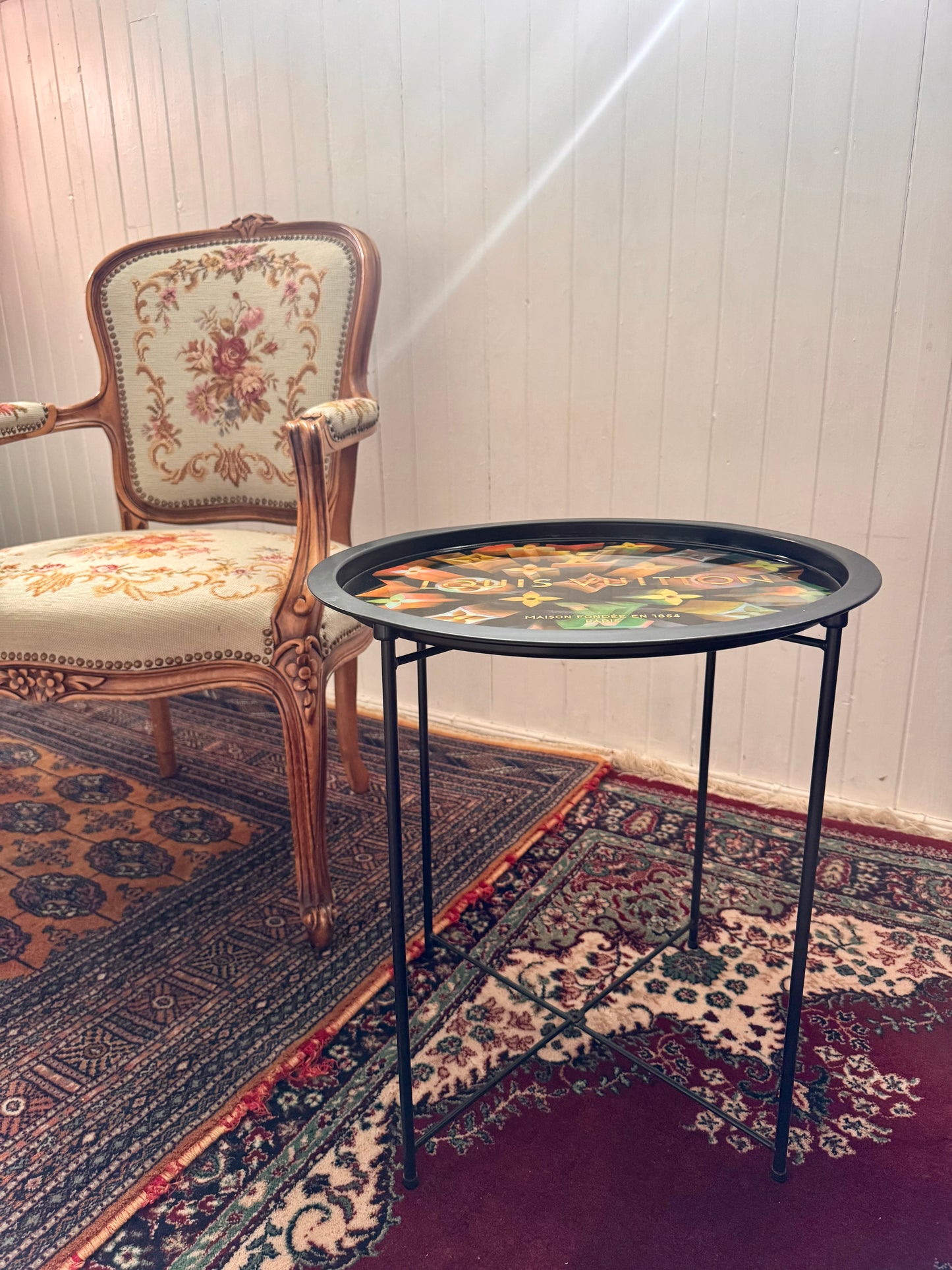 Luksus Louis Vuitton sidebord / fat