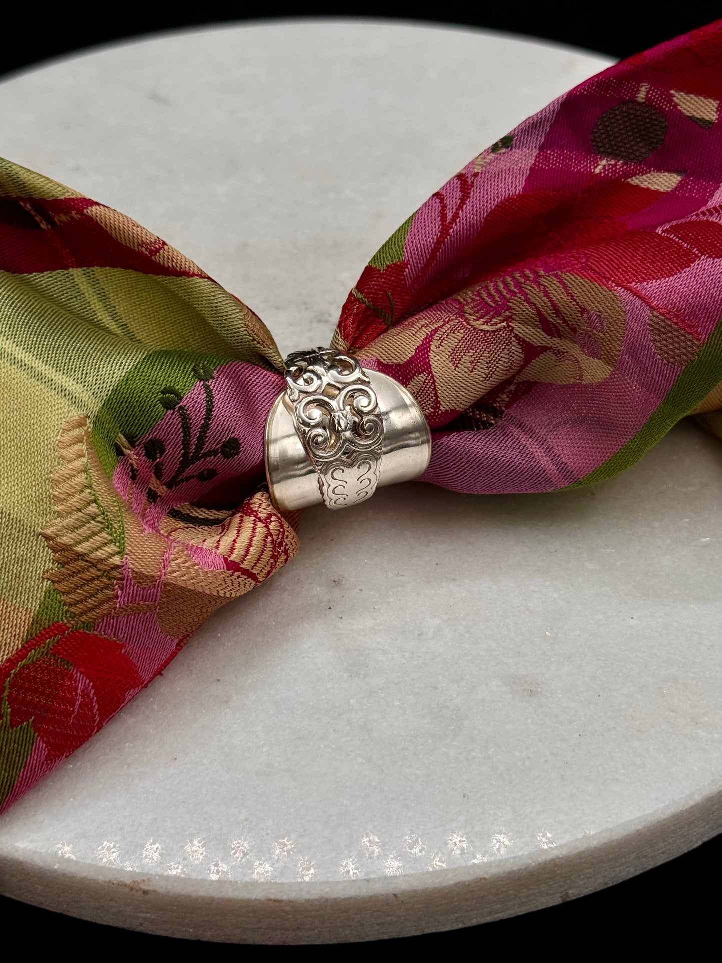 Vintage Skjerfring «Finse» statement