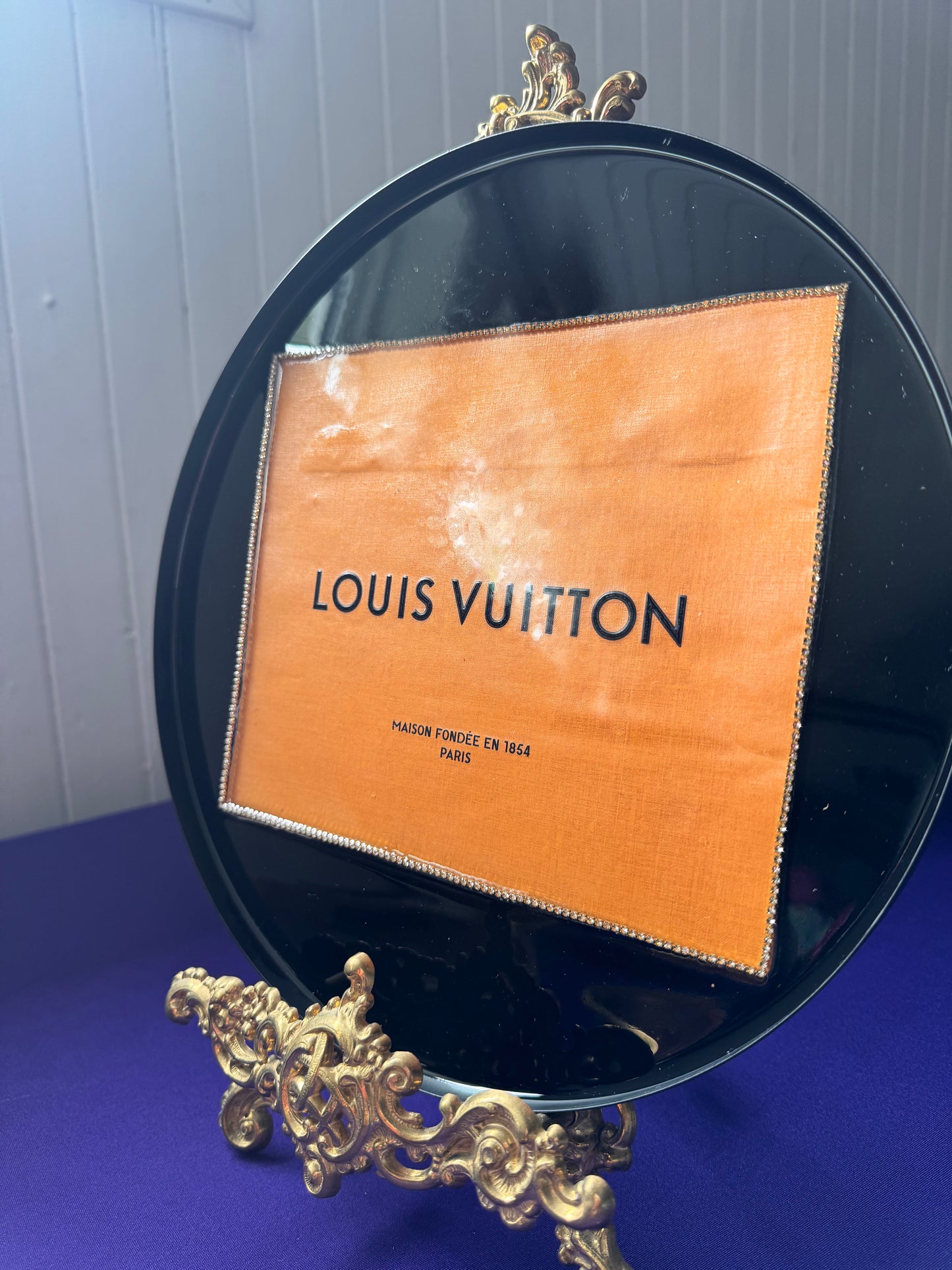 Luksus Louis Vuitton fat med diamantkant