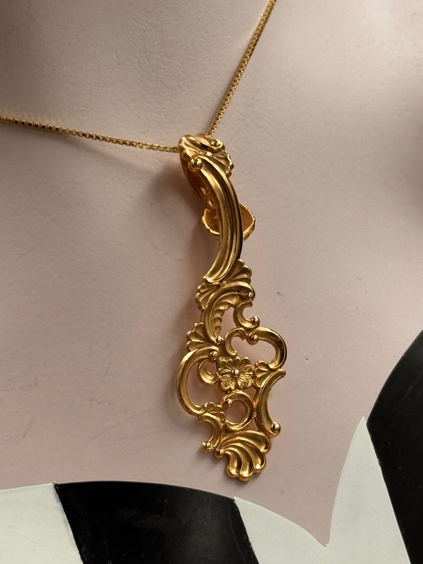 Vintage sølvsmykke «Oldemor»