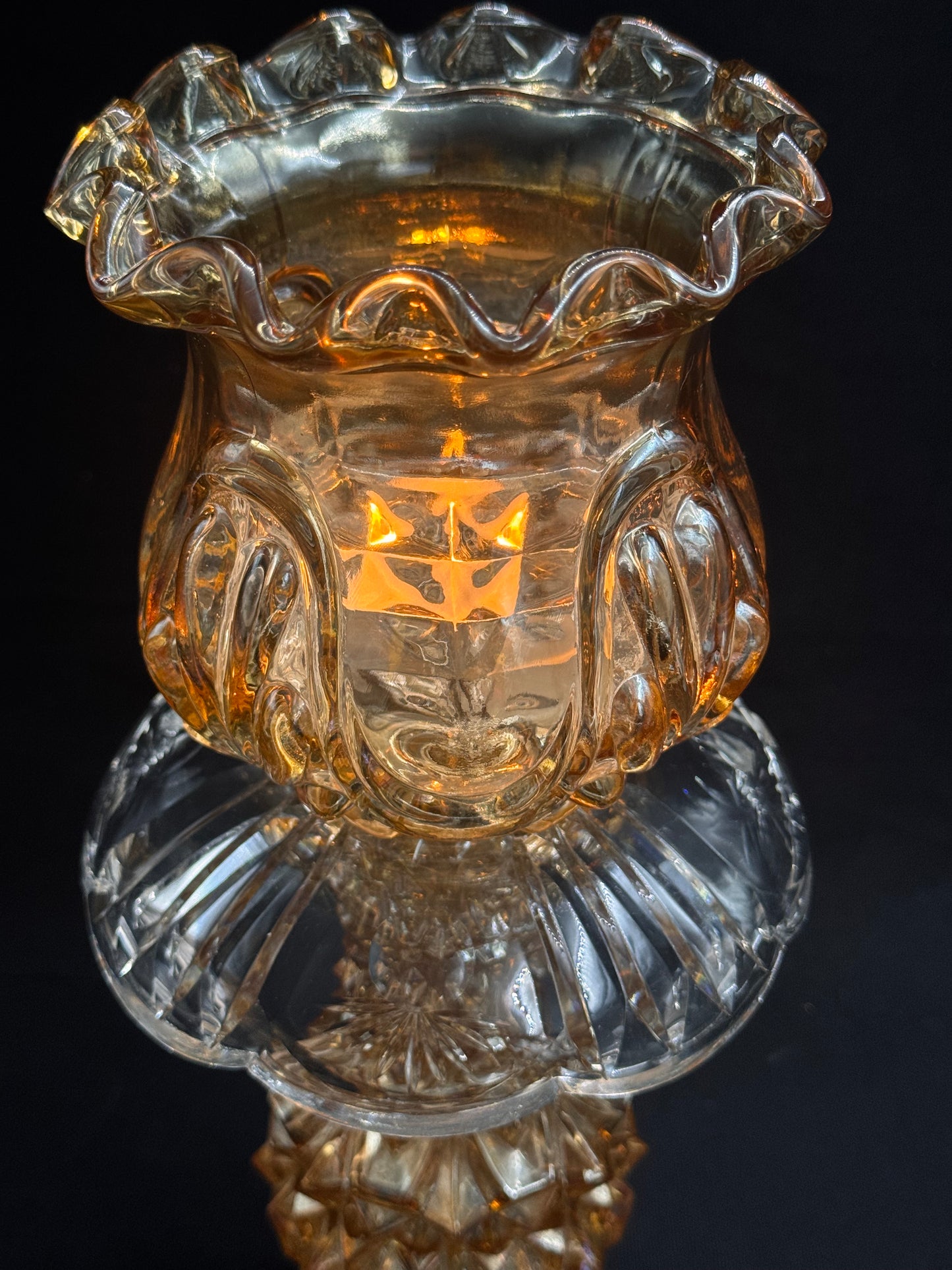 Vintage lyselykt i ren krystall og amber kuppel