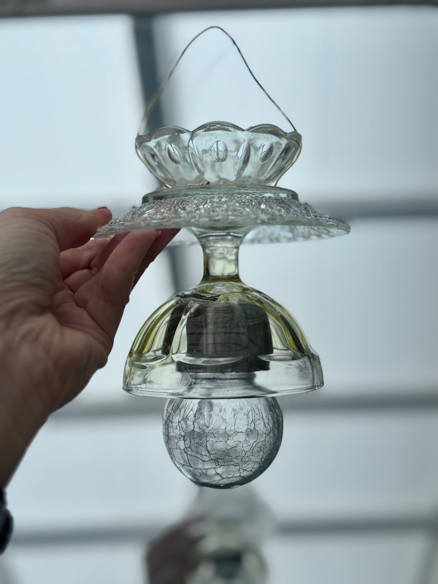 Vintage Solcellelampe hengelykt - lysegul og klart glass