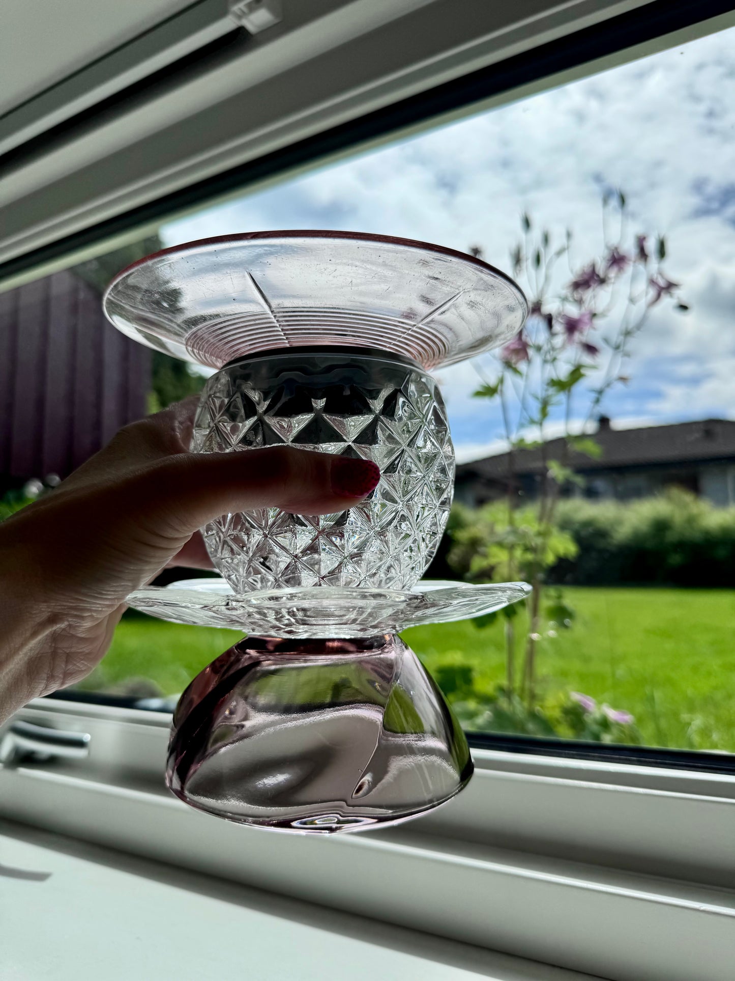 Vintage solcellelampe lilla og rosa glassfat