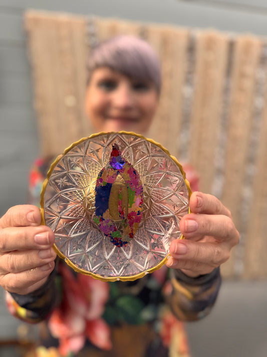 Vulvakunst klart glass og gullkant med fargefest-Vulva diamant